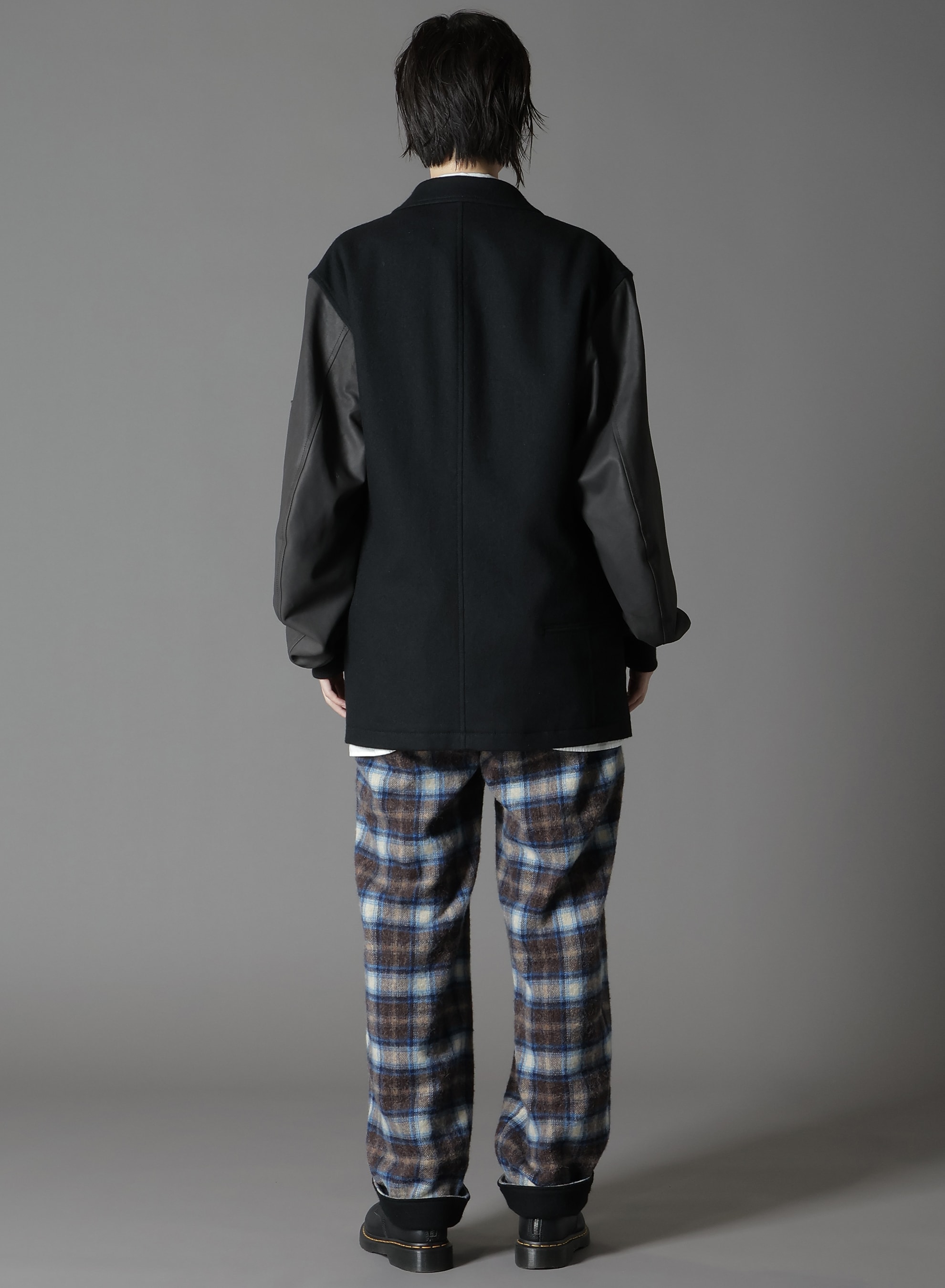 CHECKED SHAGGY WOOL SIDE CUT-OFF PANTS