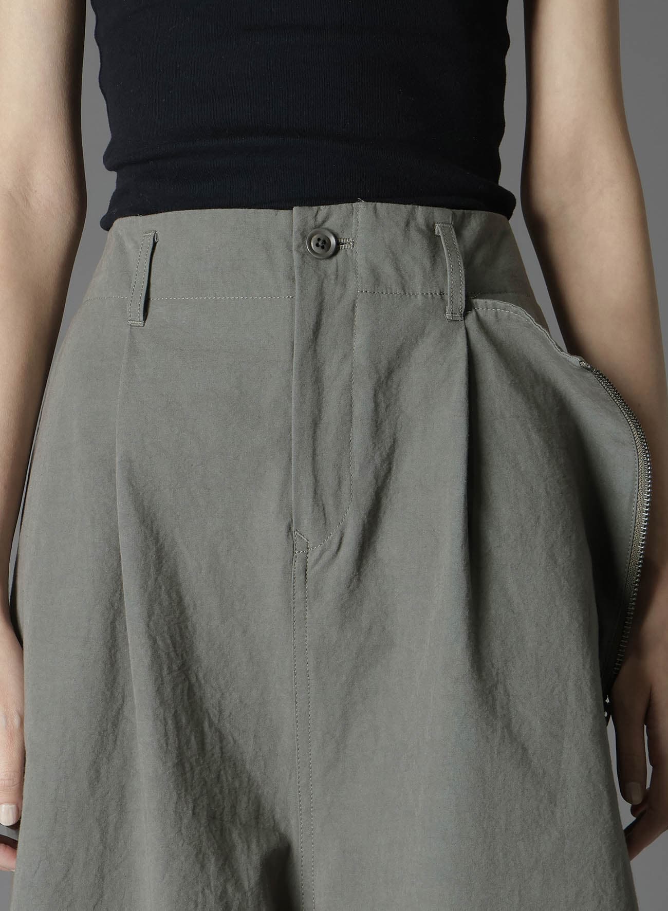 COTTON CROSS WA ZIPPER POCKET SKIRT