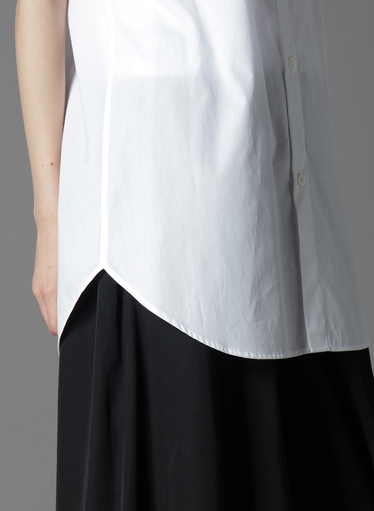 COTTON BROAD SHORT-SLEEVED SHIRT