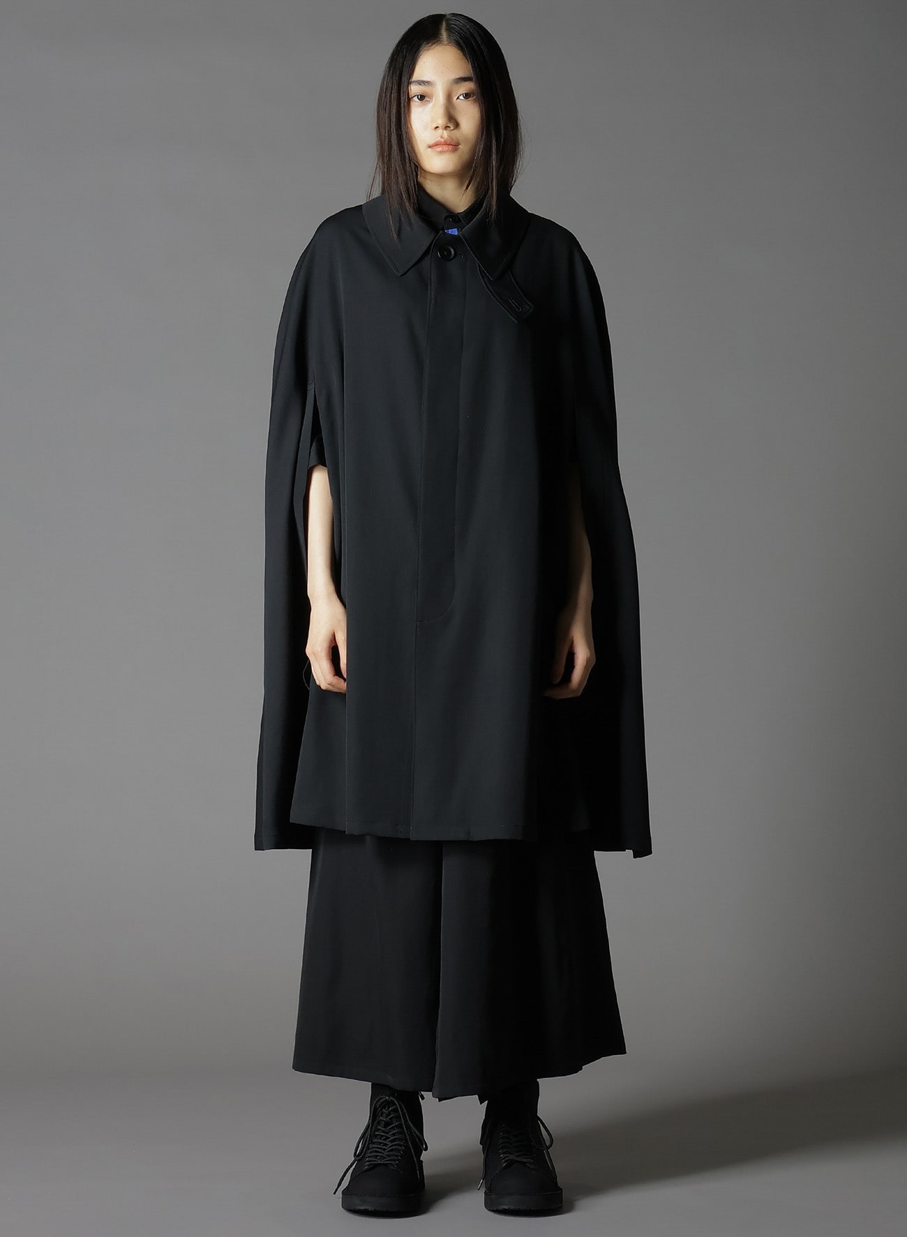 WOOL GABARDINE COLLARED CLOAK