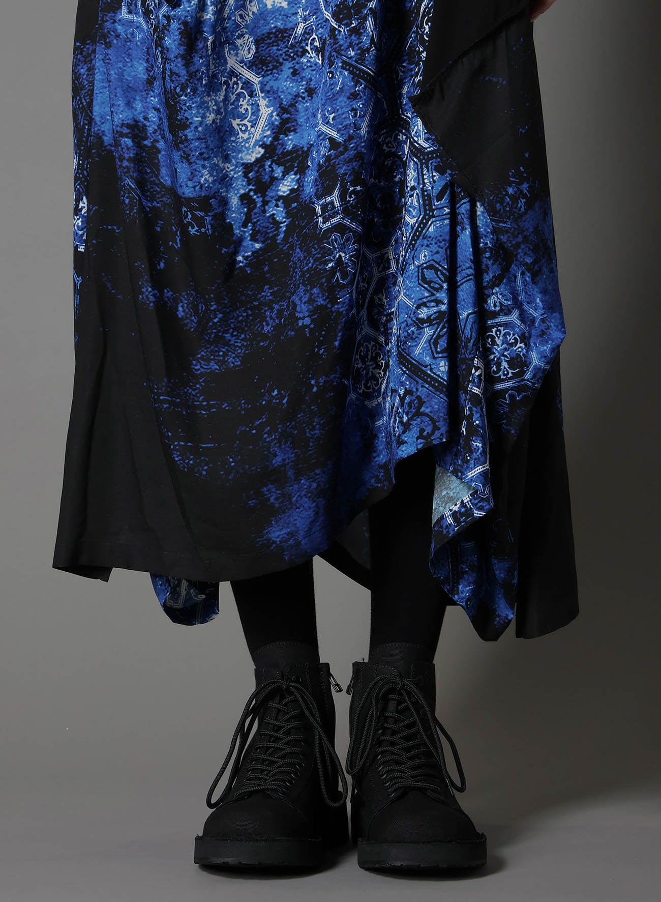ULTIMA TRICOT+RAYON PRINT TILE PATTERN SQUARE T-DRESSES
