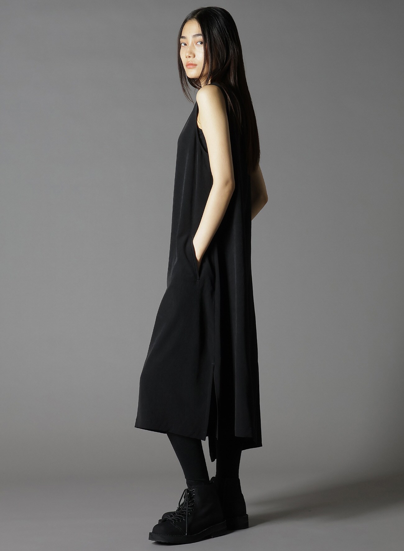 CREPE DE CHINE SLEEVELESS DRESSES