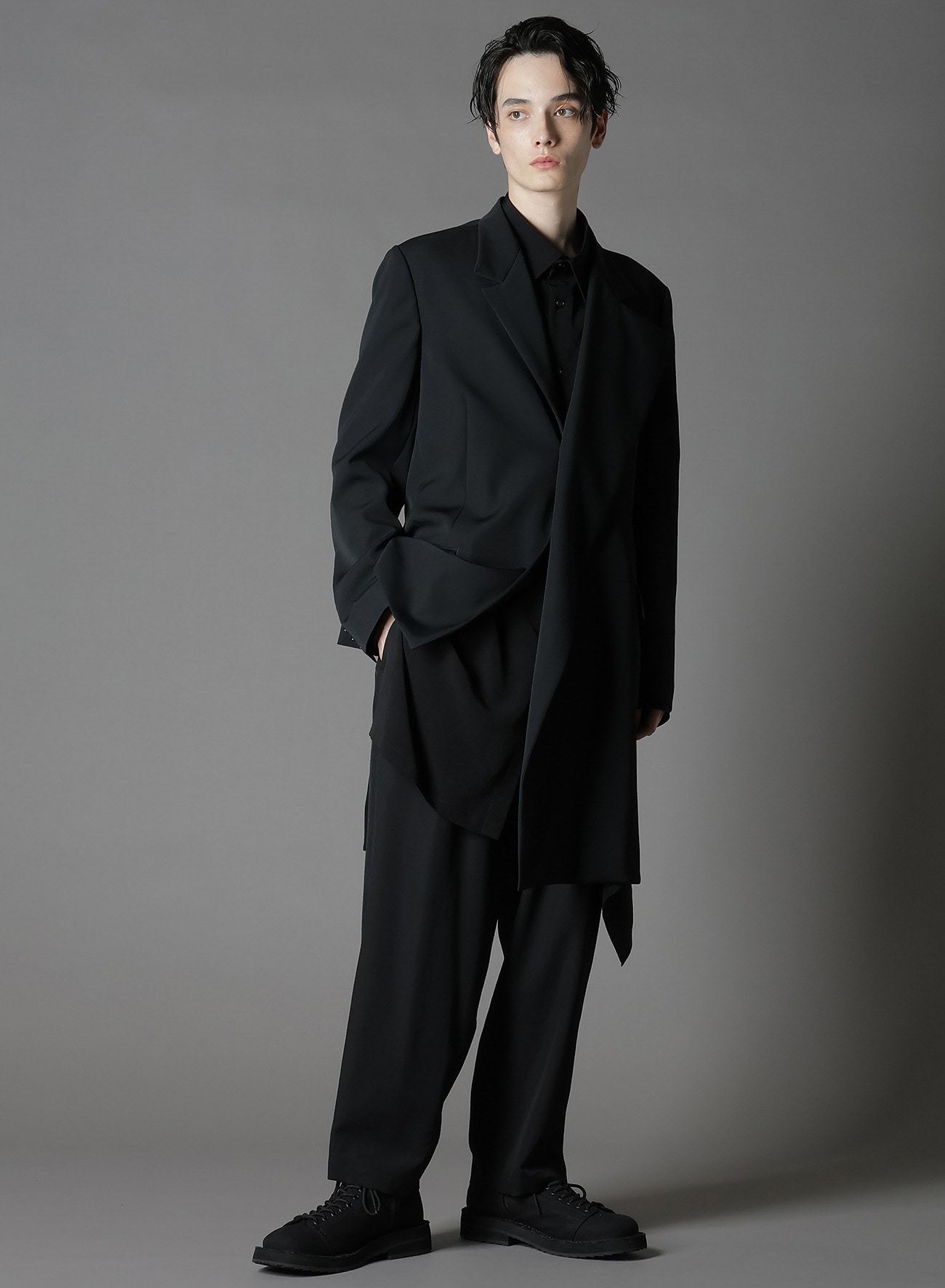 WOOL GABARDINE ASYMMETRICAL JACKET