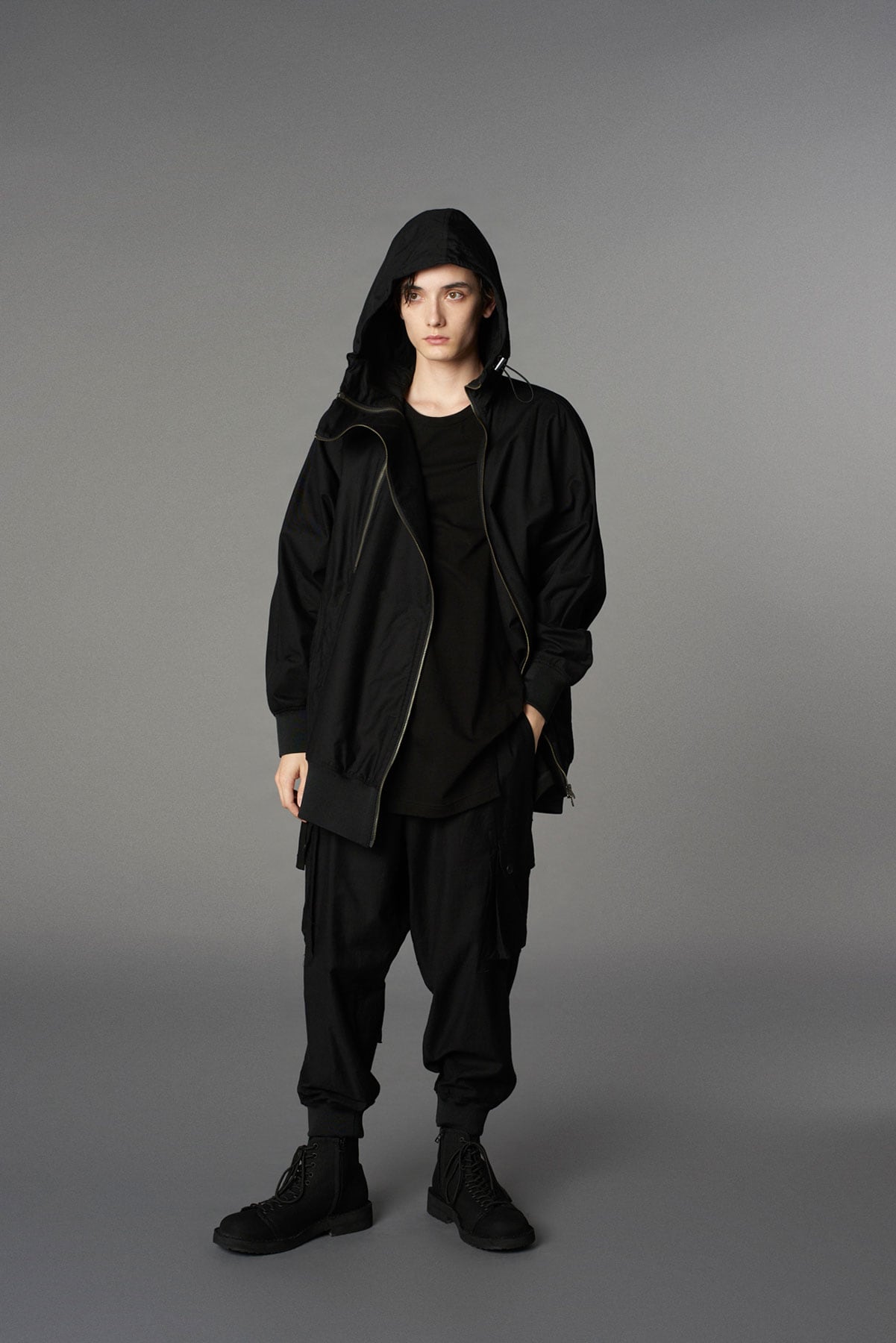 WIDE TWILL INVERTED V PARKA BLOUSON