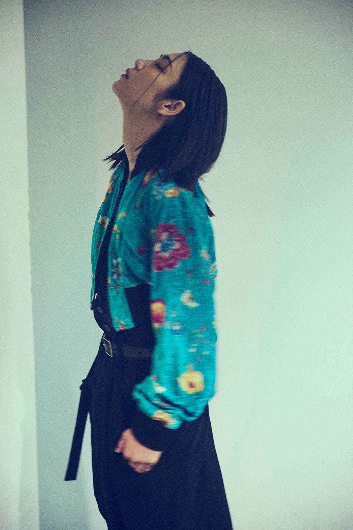 【1/17 10:00 Release】RAYON VELVET CHINESE FLOWER+NY SWITCHING MATERIAL SHORT JACKET