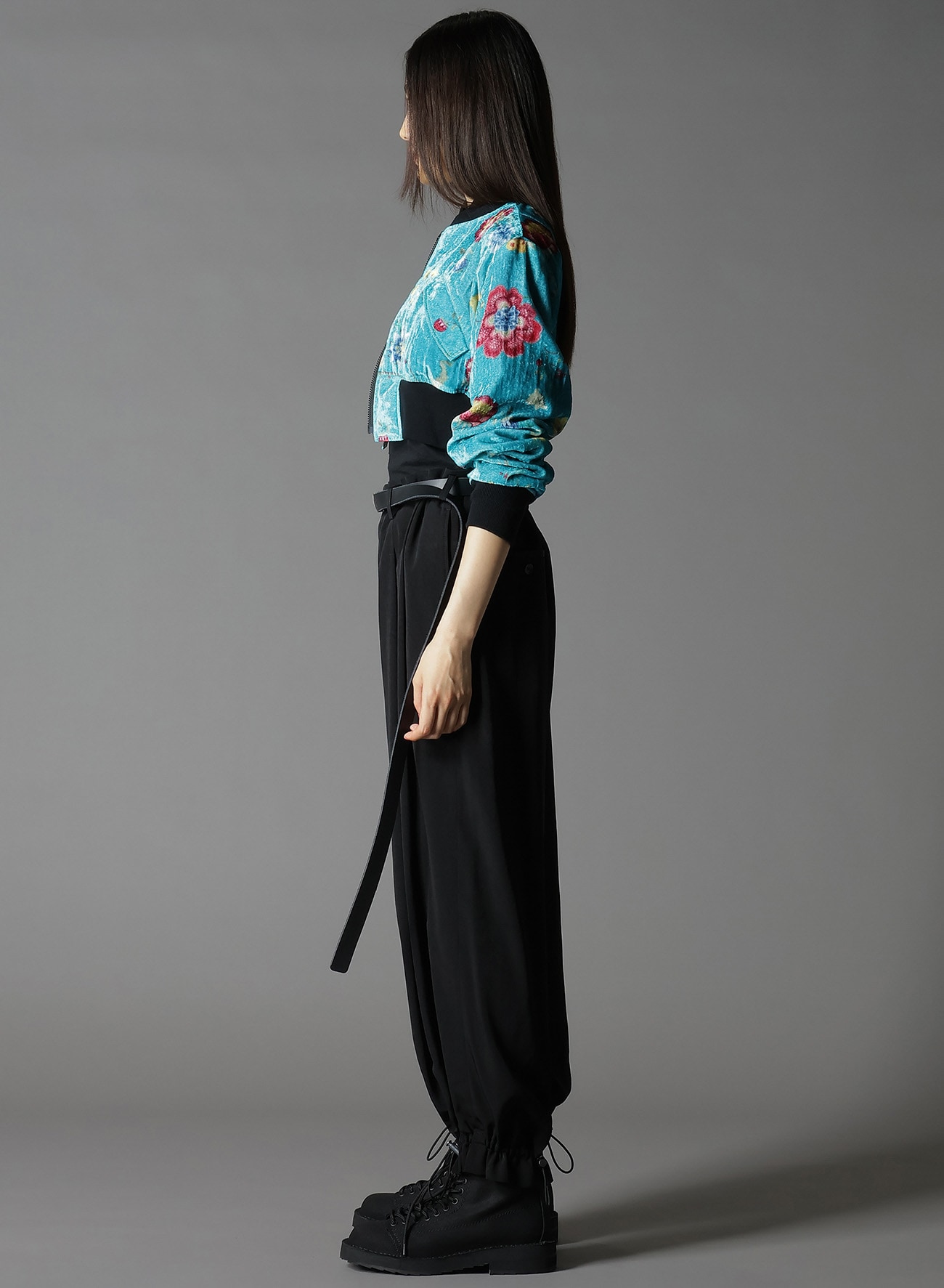 【1/17 10:00 Release】RAYON VELVET CHINESE FLOWER+NY SWITCHING MATERIAL SHORT JACKET