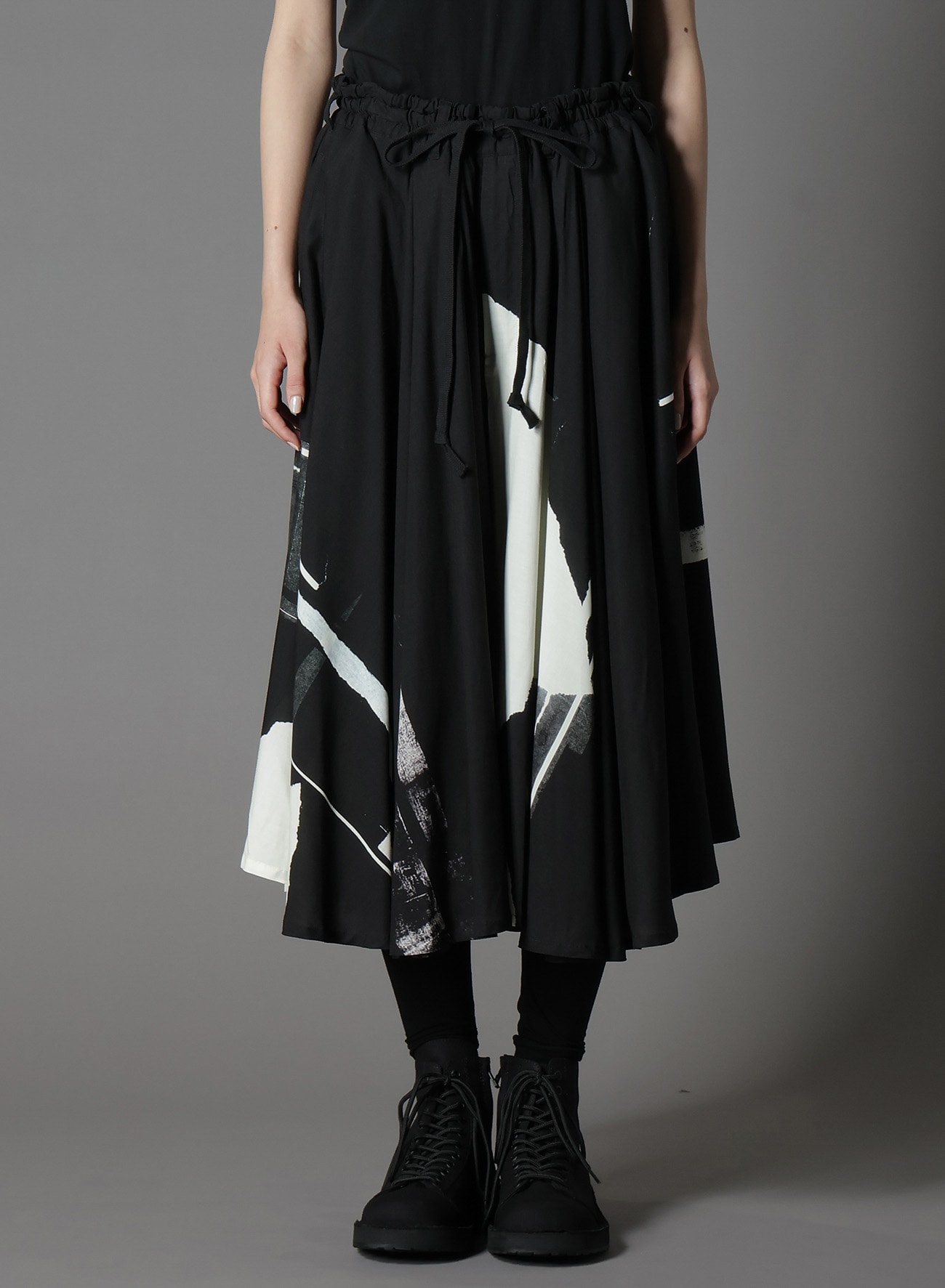 RAYON PRINT TORN PATTERN CIRCLE PANTS