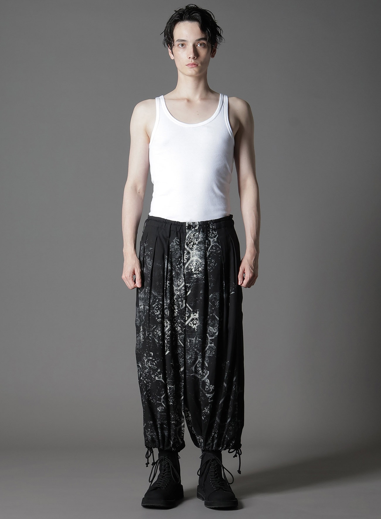 RAYON PRINT TILE PATTERN BALLOON PANTS