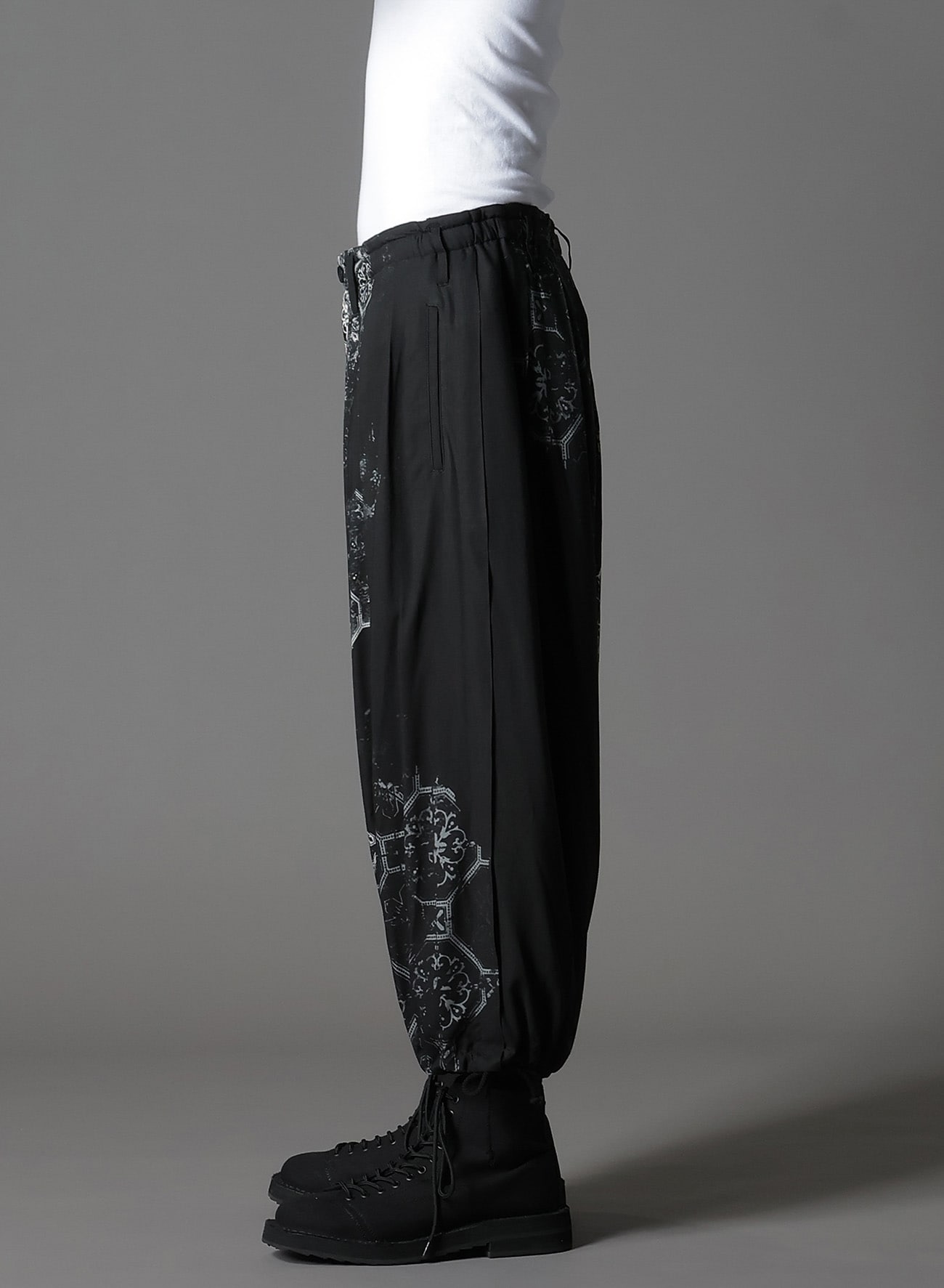 RAYON PRINT TILE PATTERN BALLOON PANTS