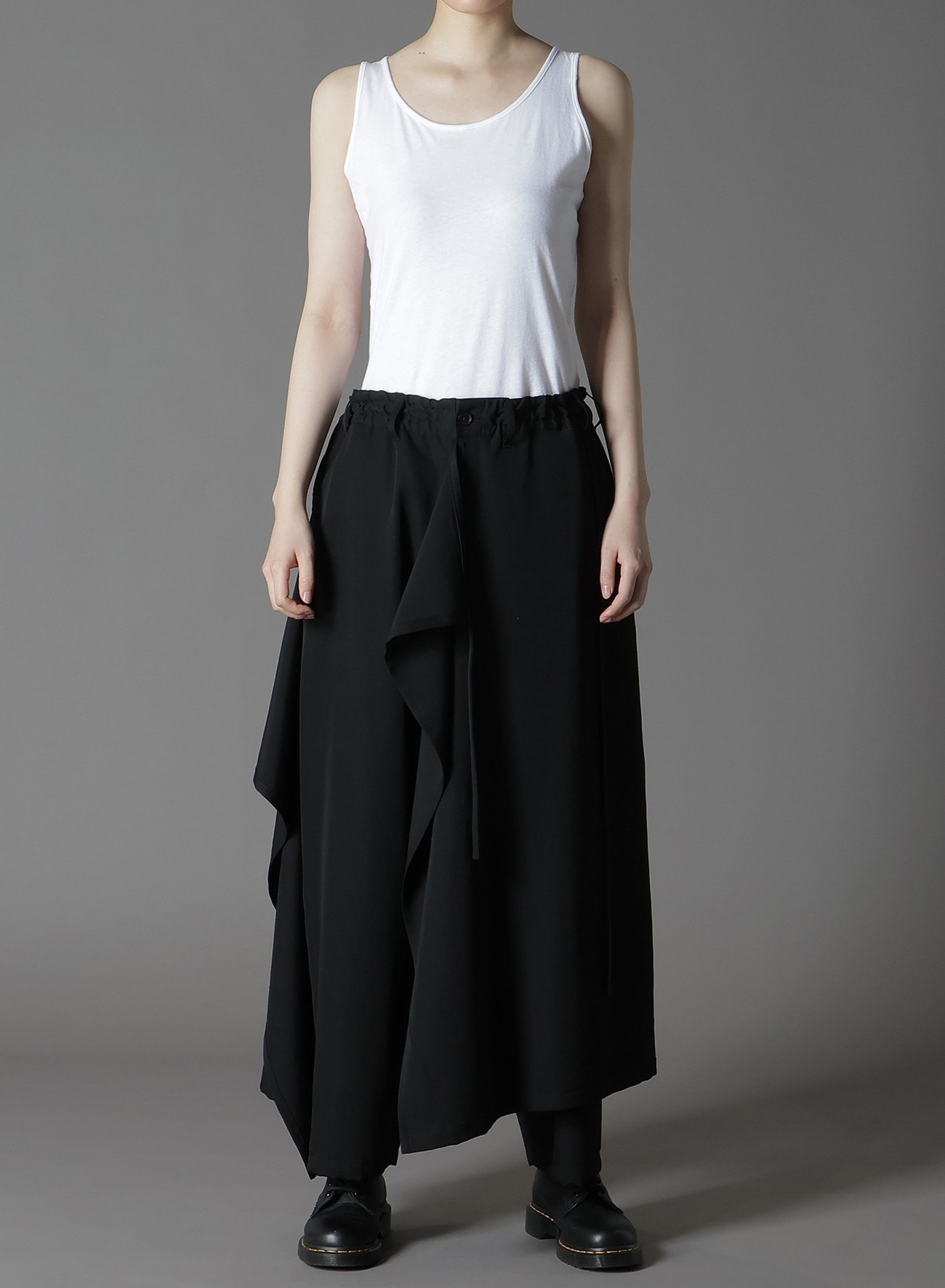 WOOL GABARDINE BOUND SKIRT PANTS
