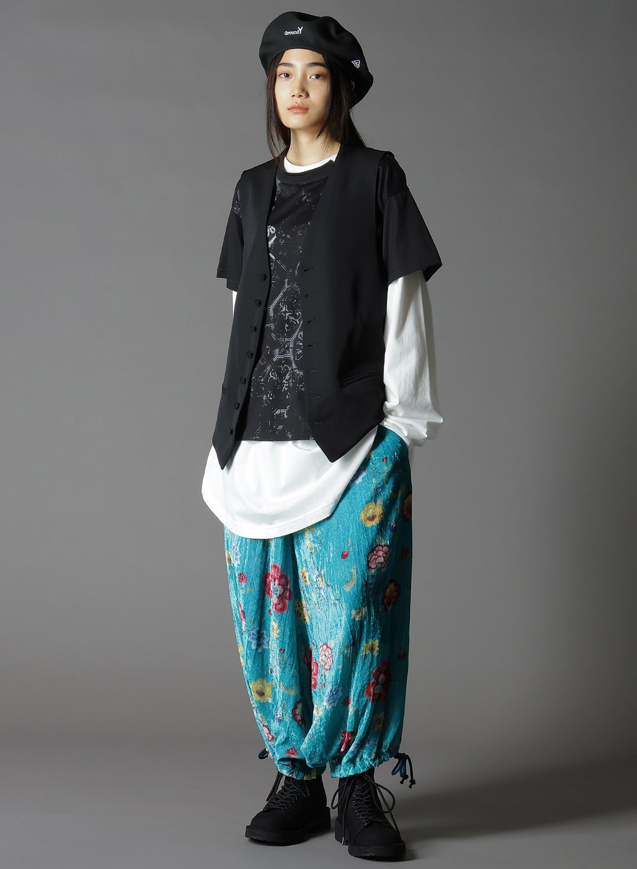 【1/17 10:00 Release】RAYON VELVET PRINT CHINESE FLOWER INSEAM BUTTON SAROUEL PANTS