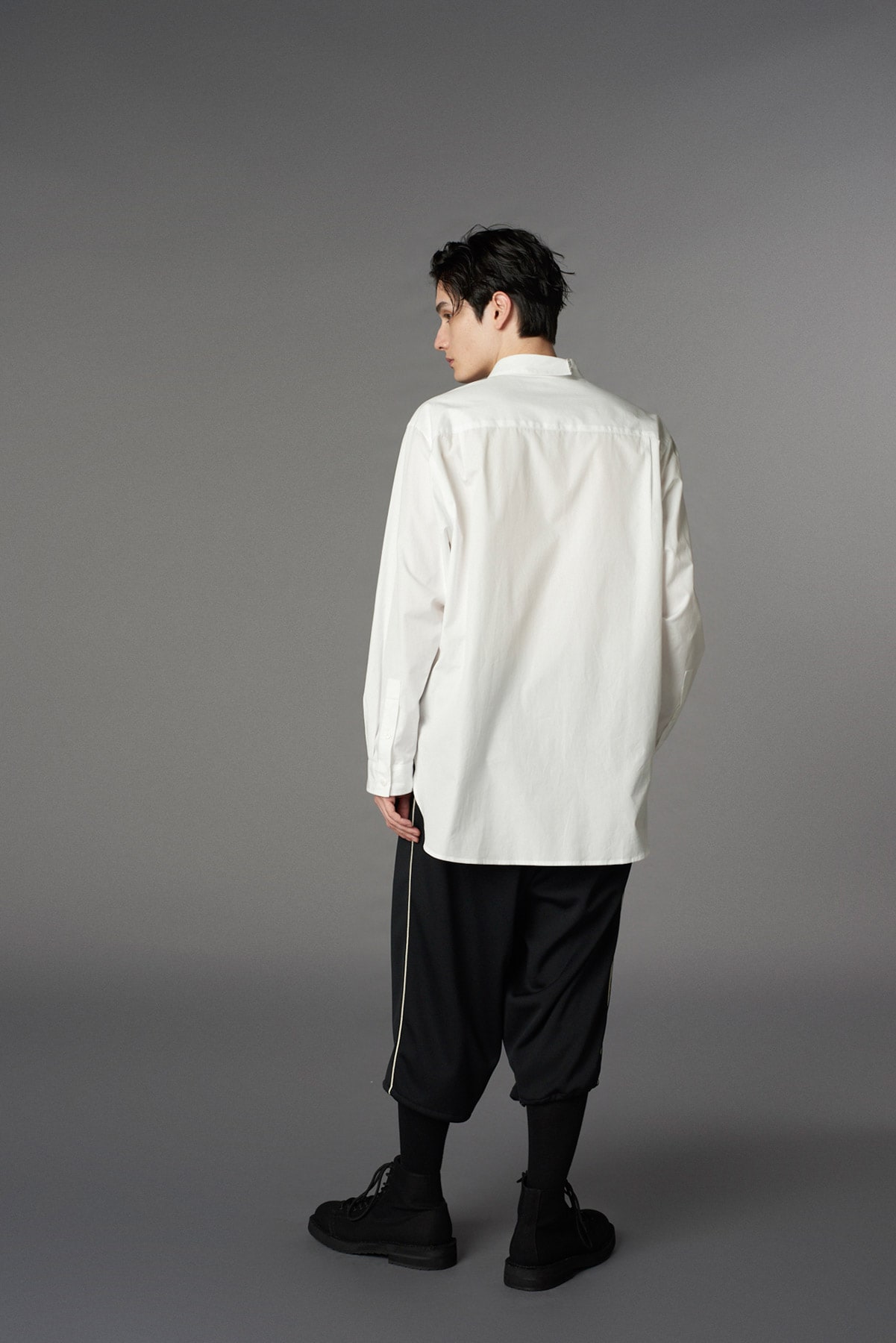 【1/17 10:00 Release】POLYESTER SMOOTH SHORT PANTS