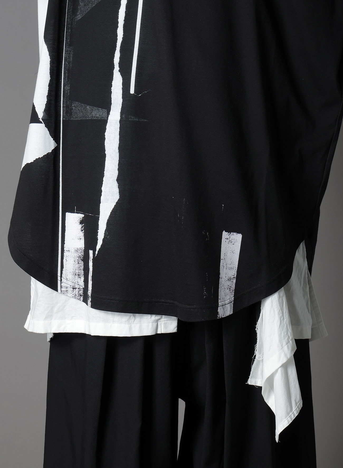 COTTON JERSEY TORN PATTERN HEM ROUND JUMBO T-SHIRT LONG SLEEVES