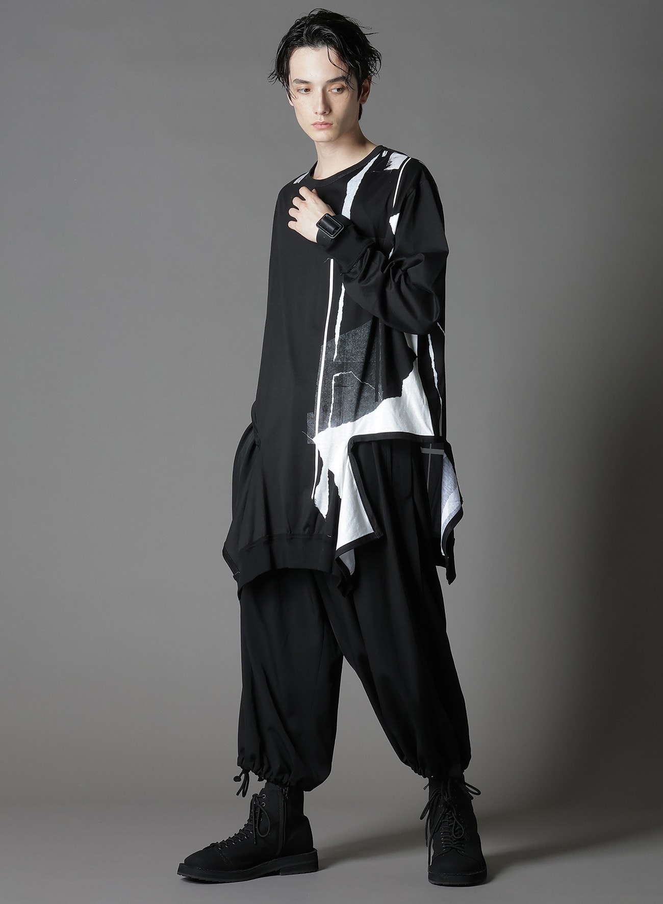 COTTON JERSEY TORN PATTERN SLASH PIPING T-SHIRT