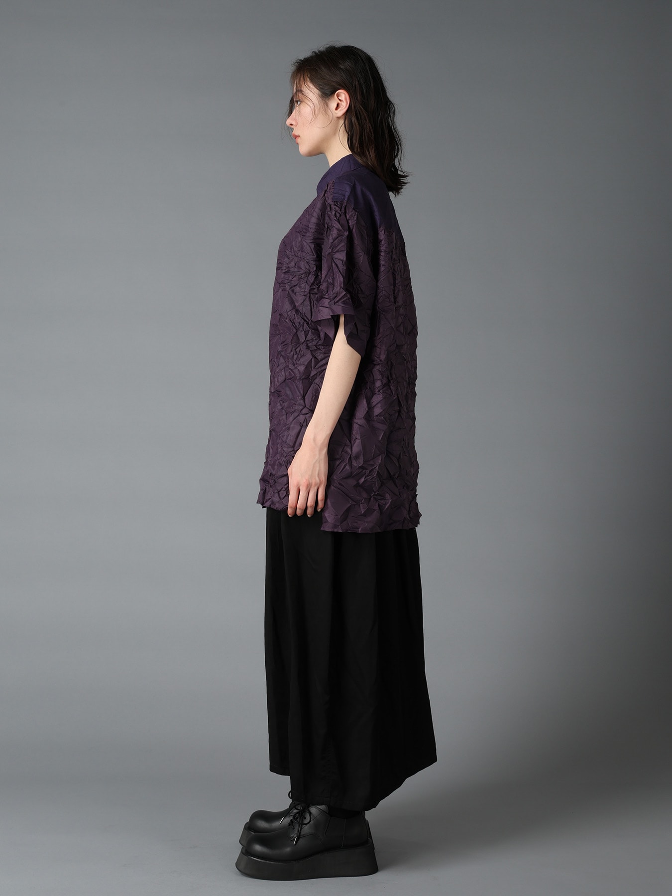 CRUSHED FABRIC SHORT SLEEVE SHIRT