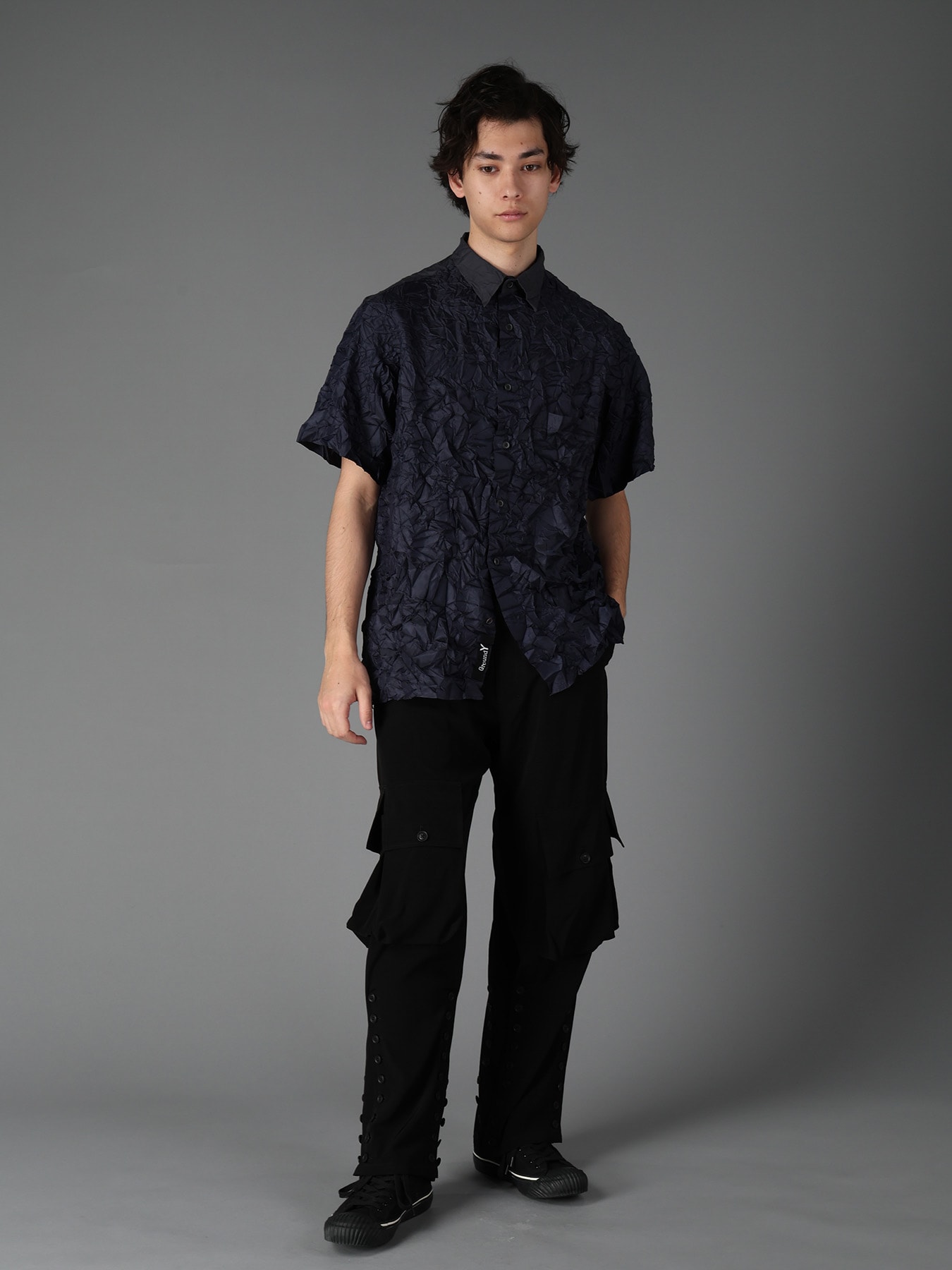 CRUSHED FABRIC SHORT SLEEVE SHIRT