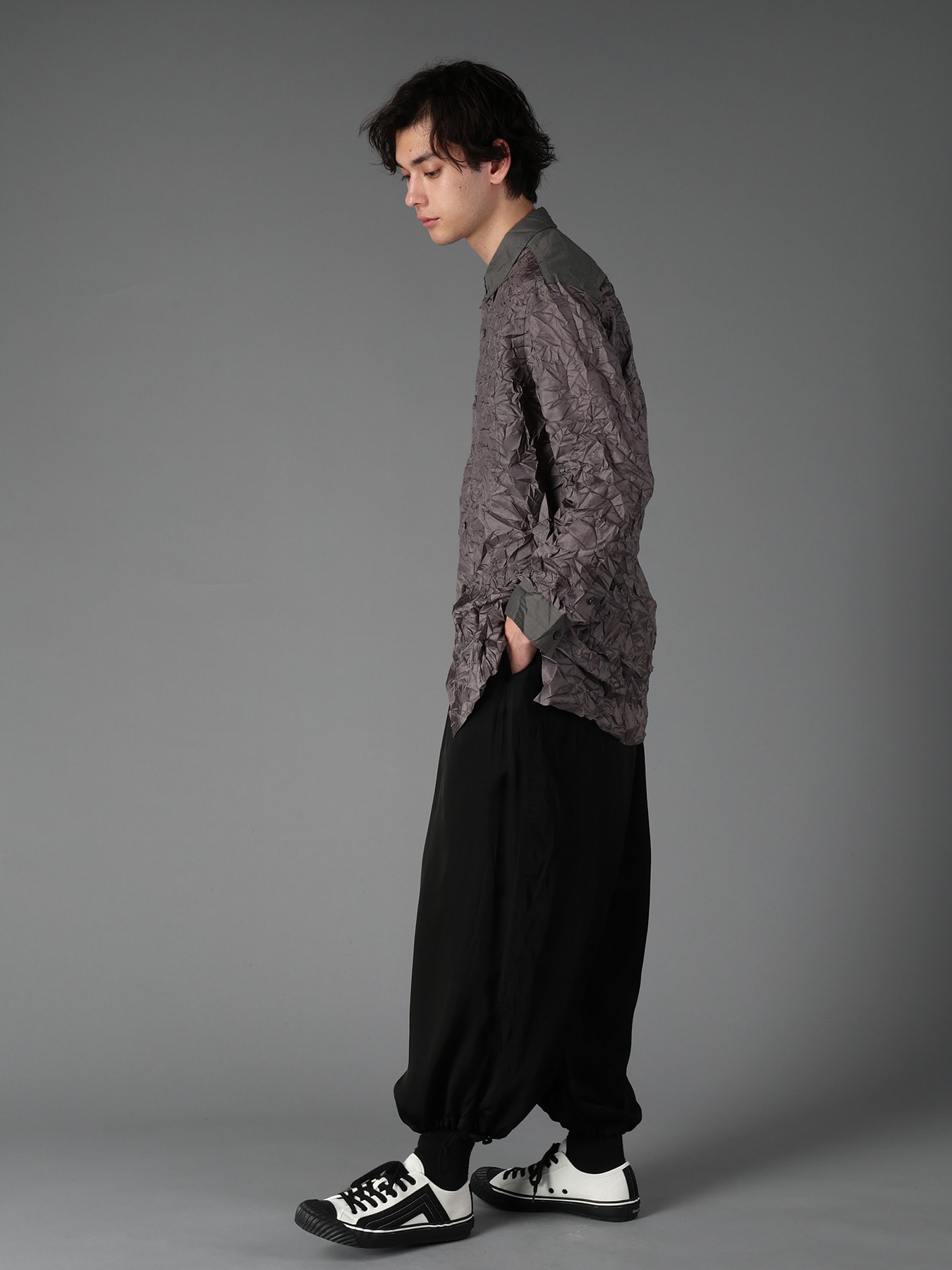 CRUSHED FABRIC LONG SLEEVE SHIRT