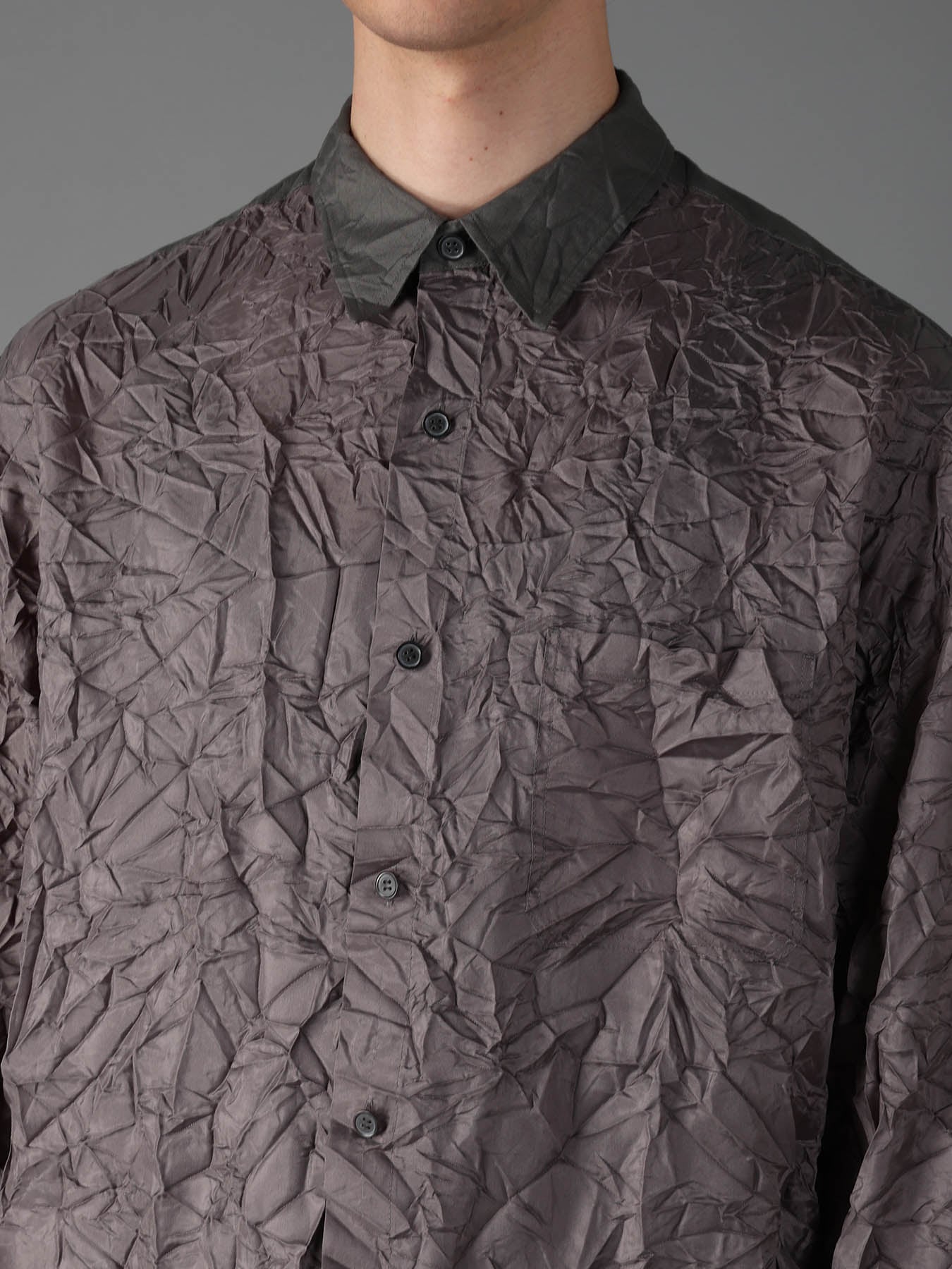 CRUSHED FABRIC LONG SLEEVE SHIRT