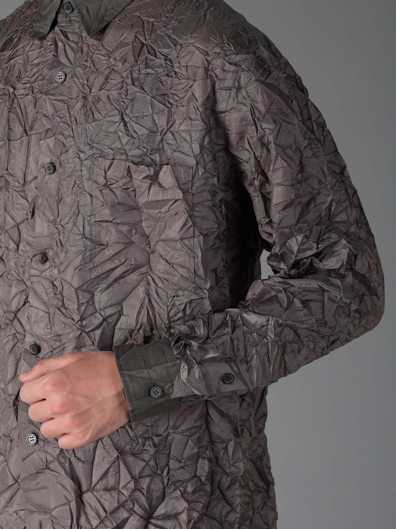 CRUSHED FABRIC LONG SLEEVE SHIRT