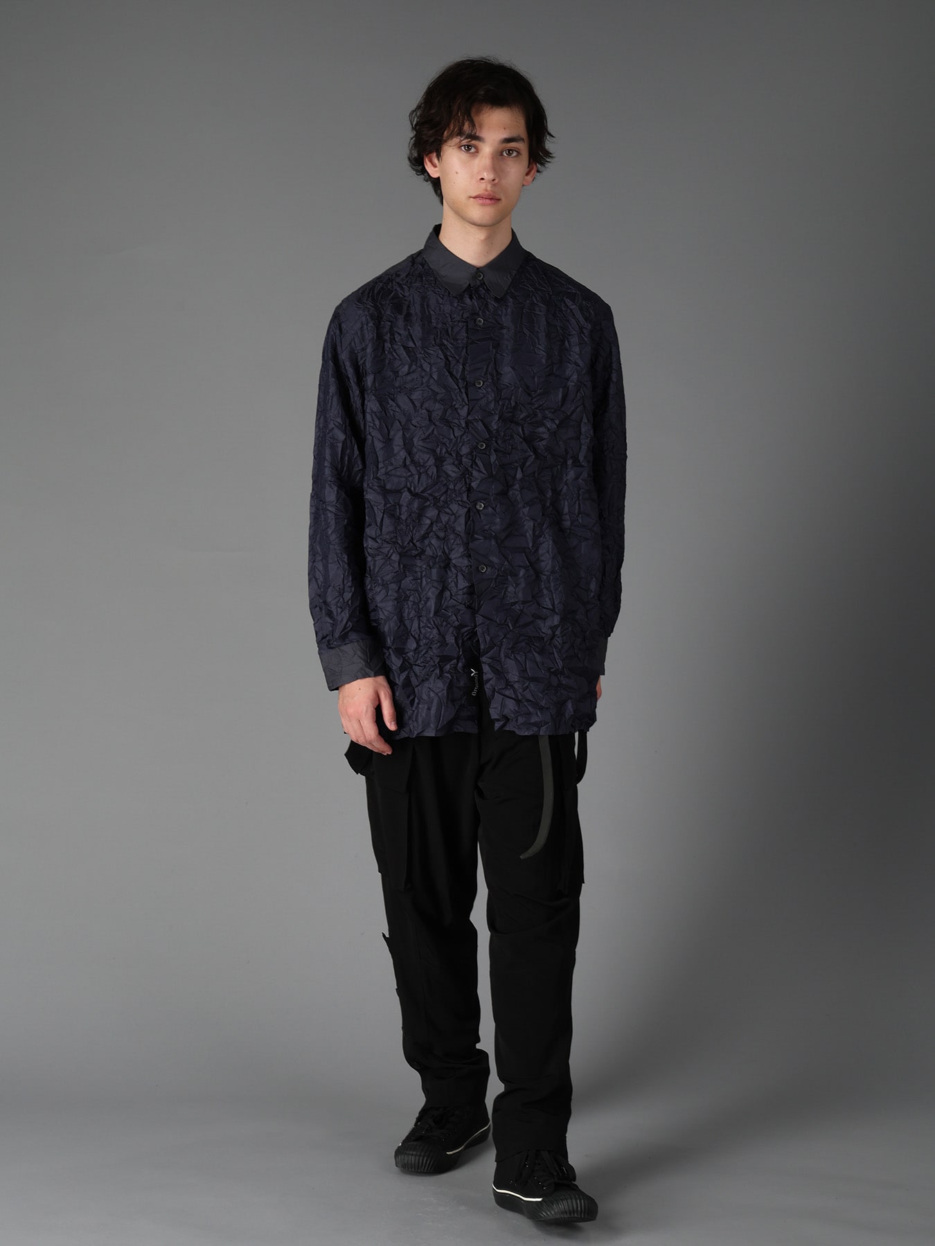 CRUSHED FABRIC LONG SLEEVE SHIRT