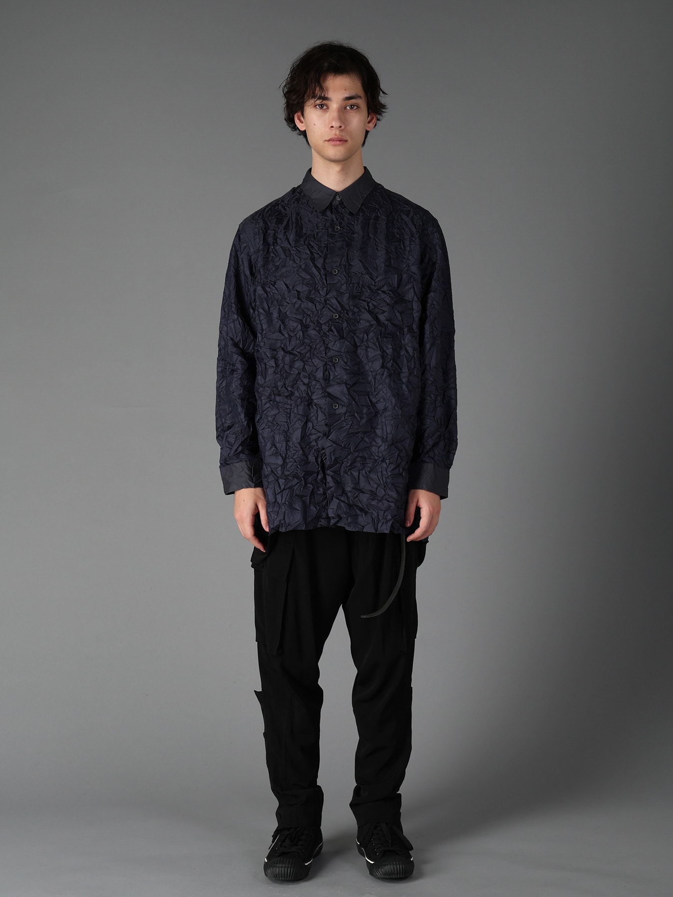 CRUSHED FABRIC LONG SLEEVE SHIRT