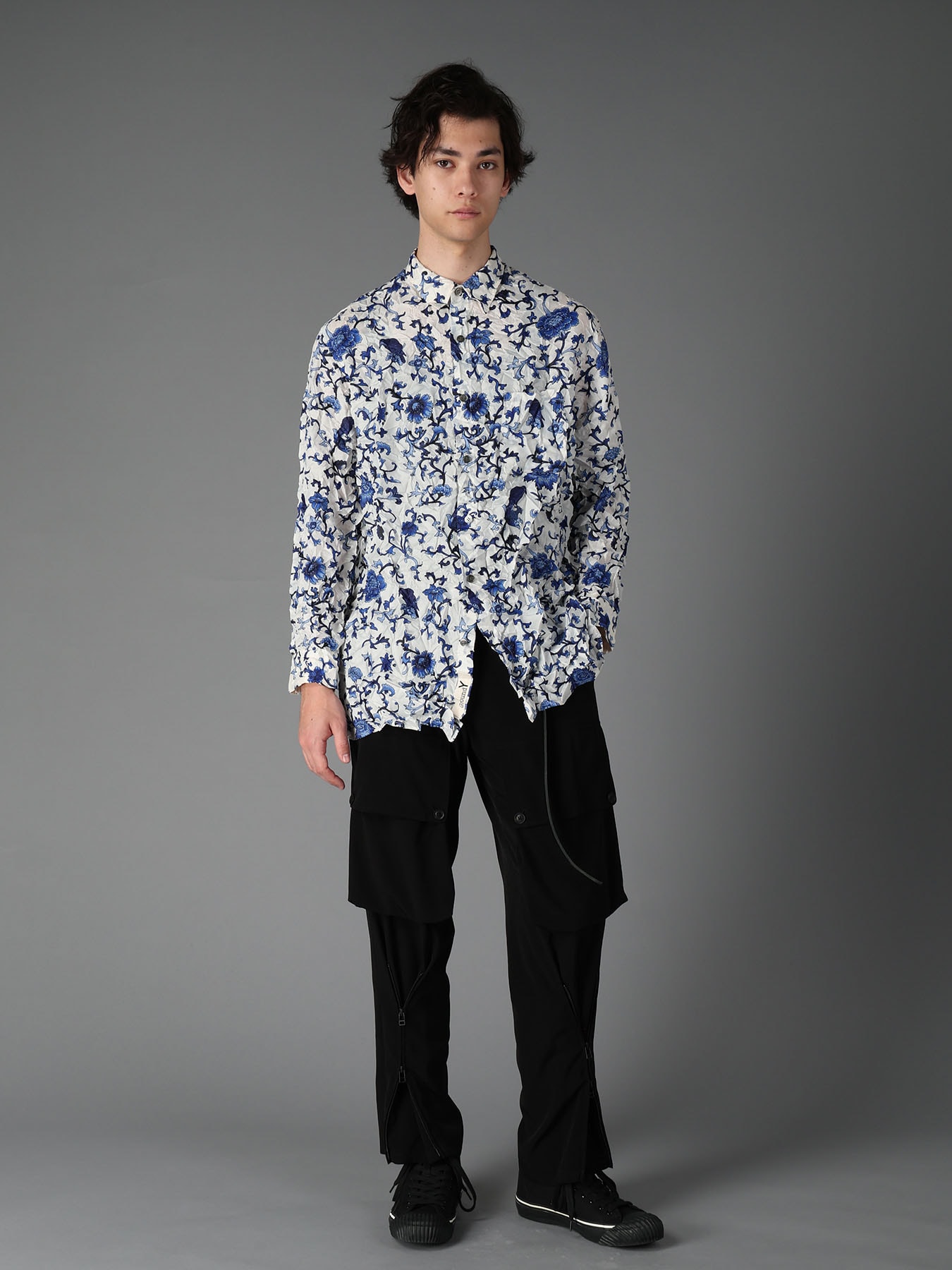 CRUSHED FABRIC BOTANICAL ARABESQUE PRINT SHIRT