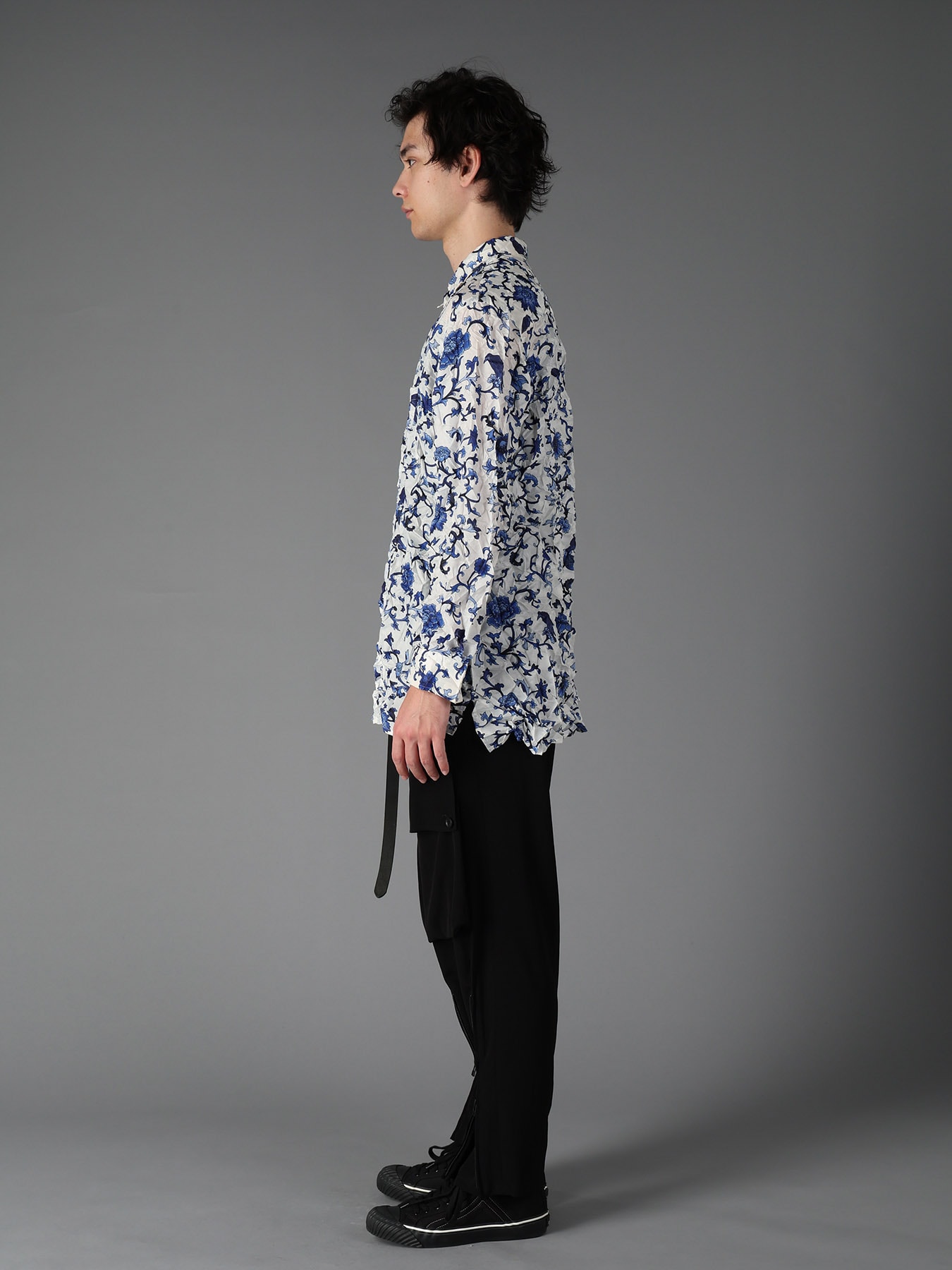 CRUSHED FABRIC BOTANICAL ARABESQUE PRINT SHIRT