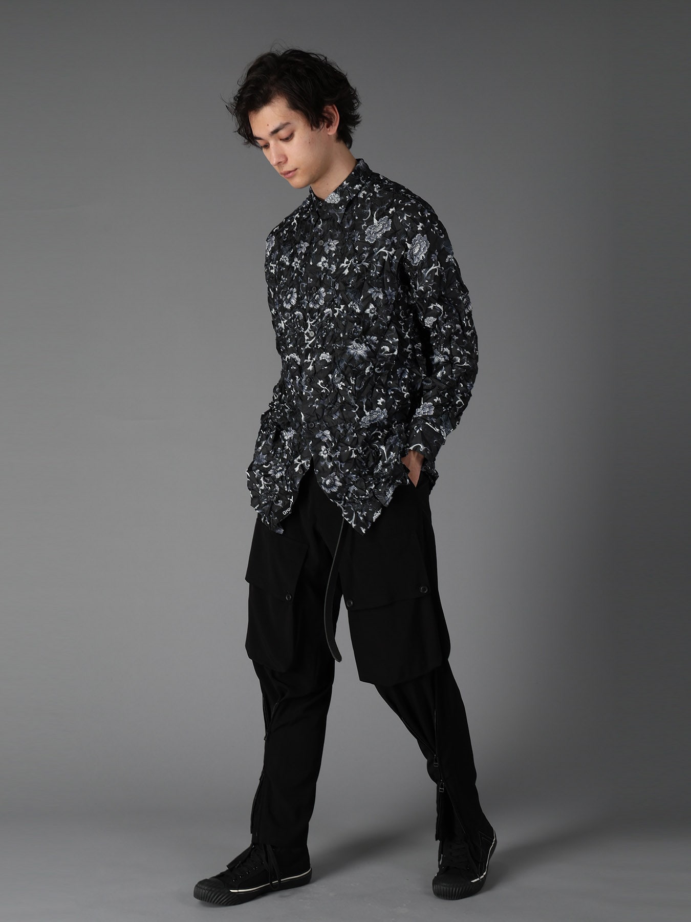 CRUSHED FABRIC BOTANICAL ARABESQUE PRINT SHIRT