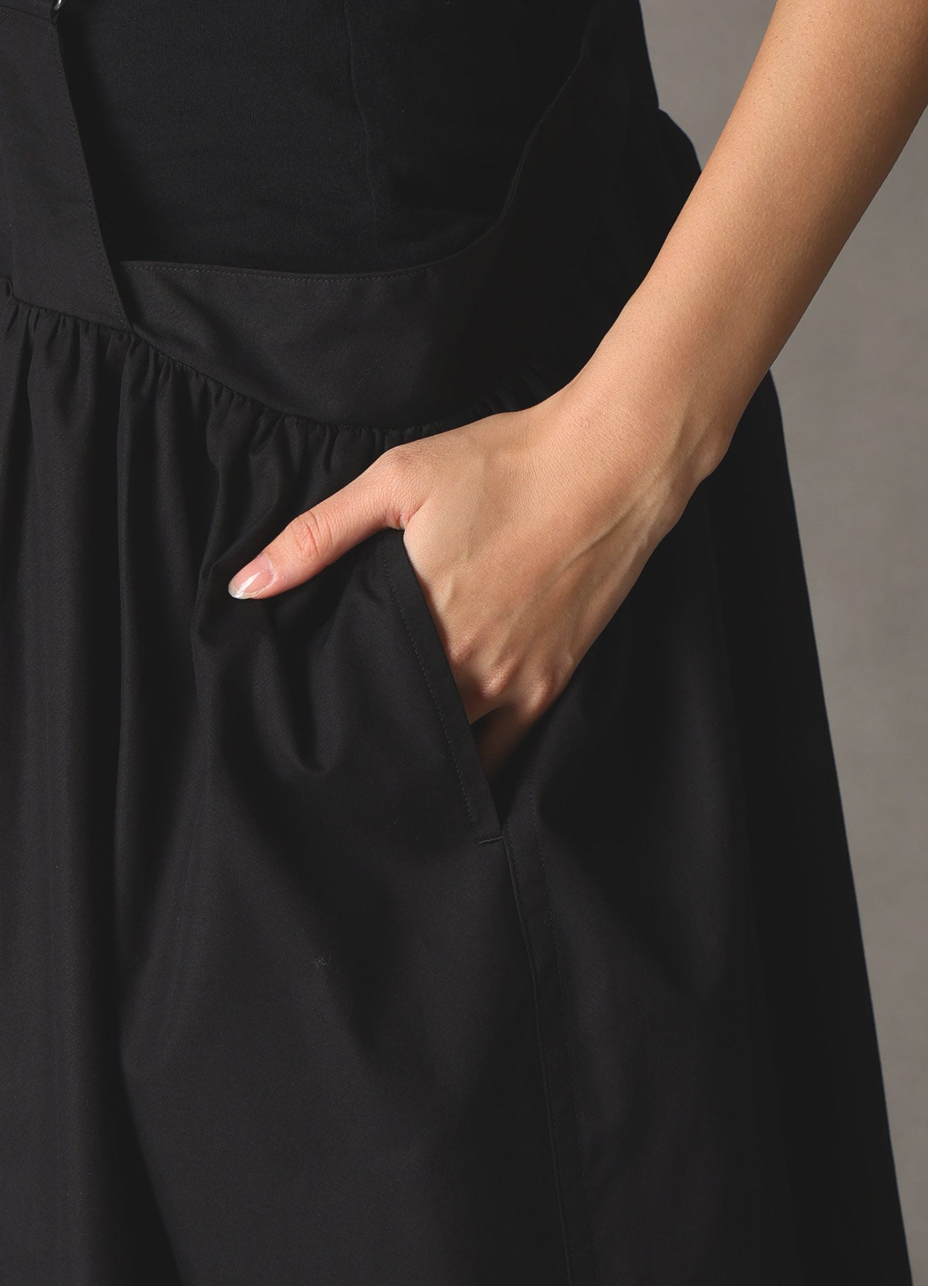 COTTON BROAD SUSPENDER SKIRT