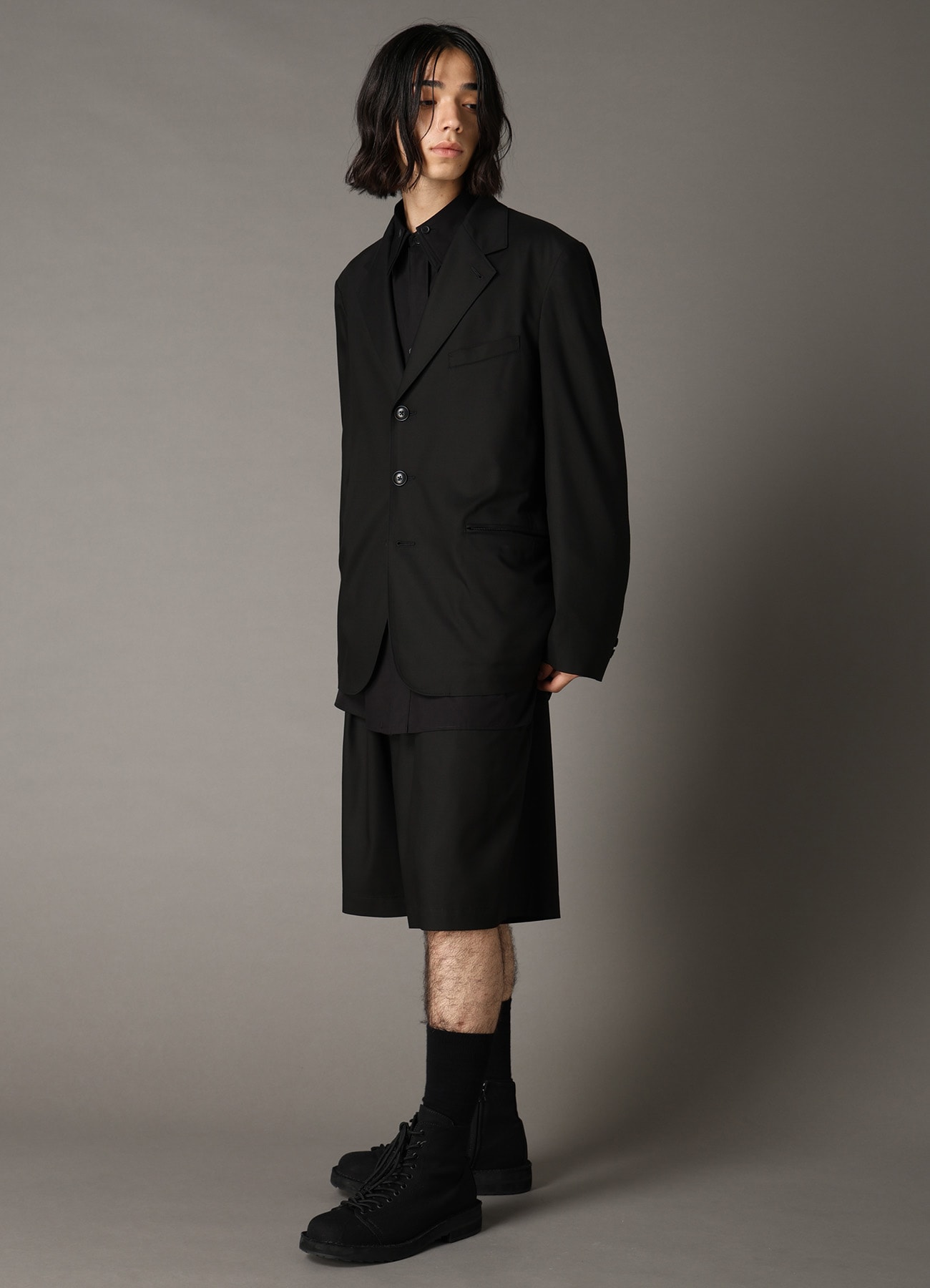 TR TWILL TWO TUCK SHORT PANTS