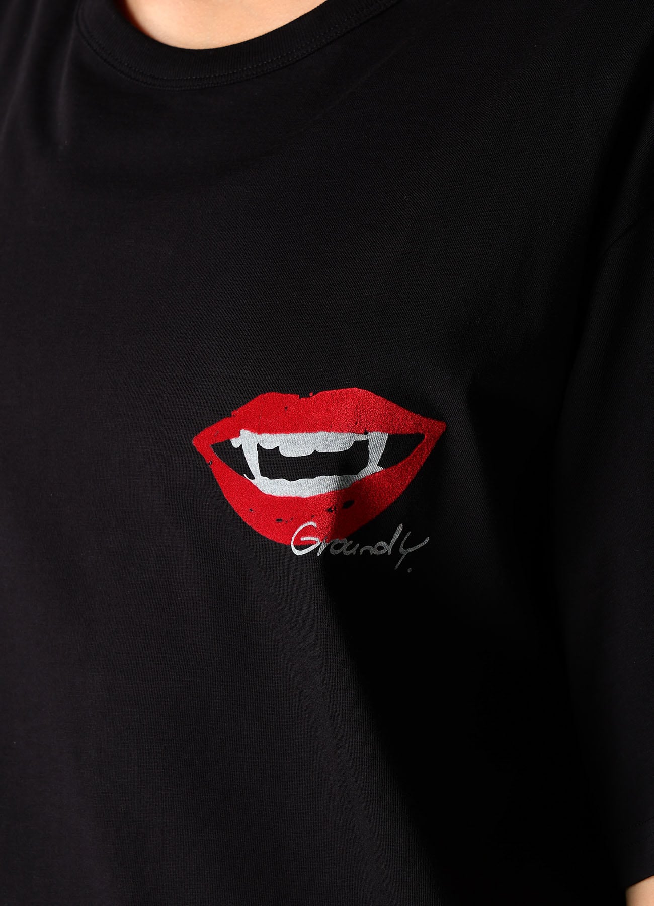 LIP T-SHIRT