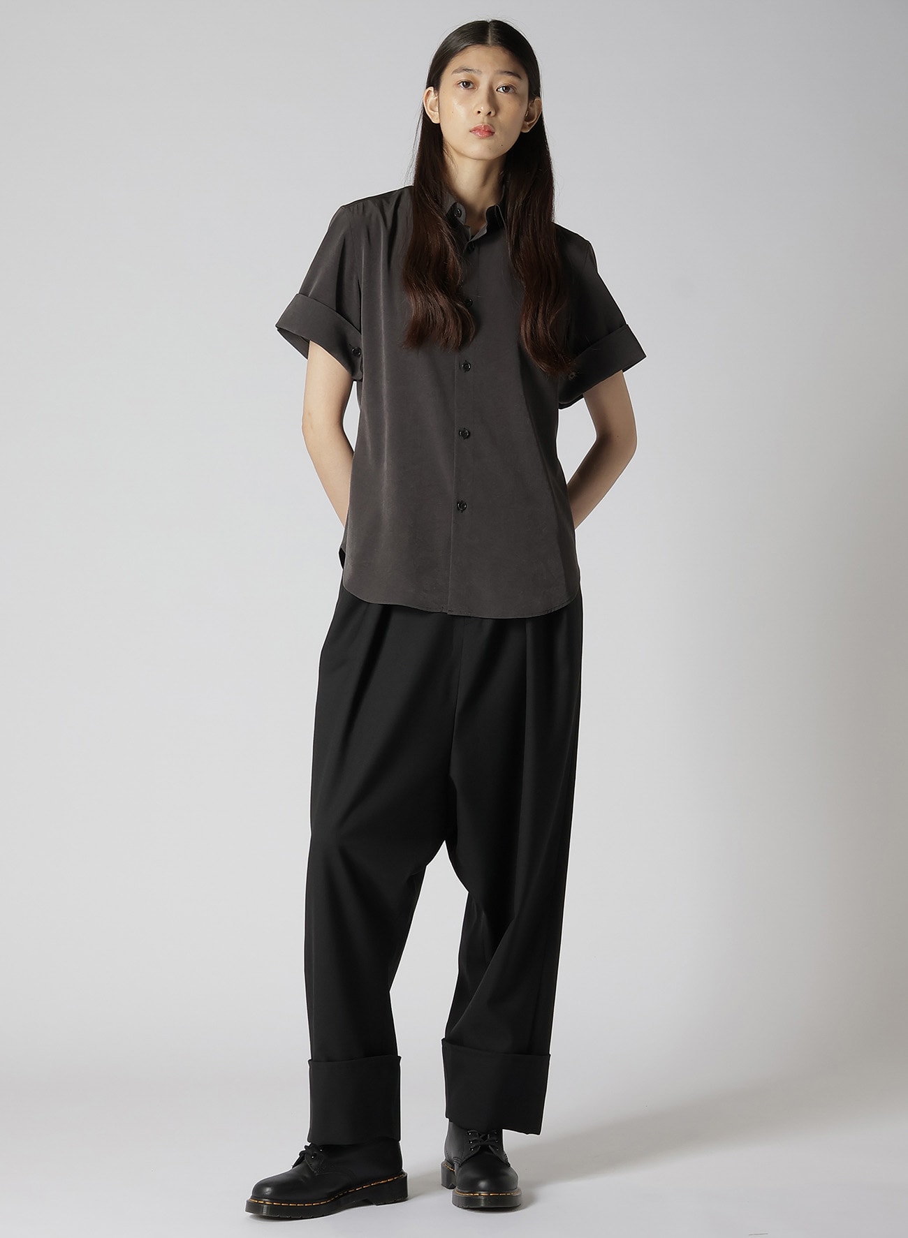 TRIACETATE/POLYESTER CREPE de CHINE DOUBLE CUFFS SHORT SLEEVE