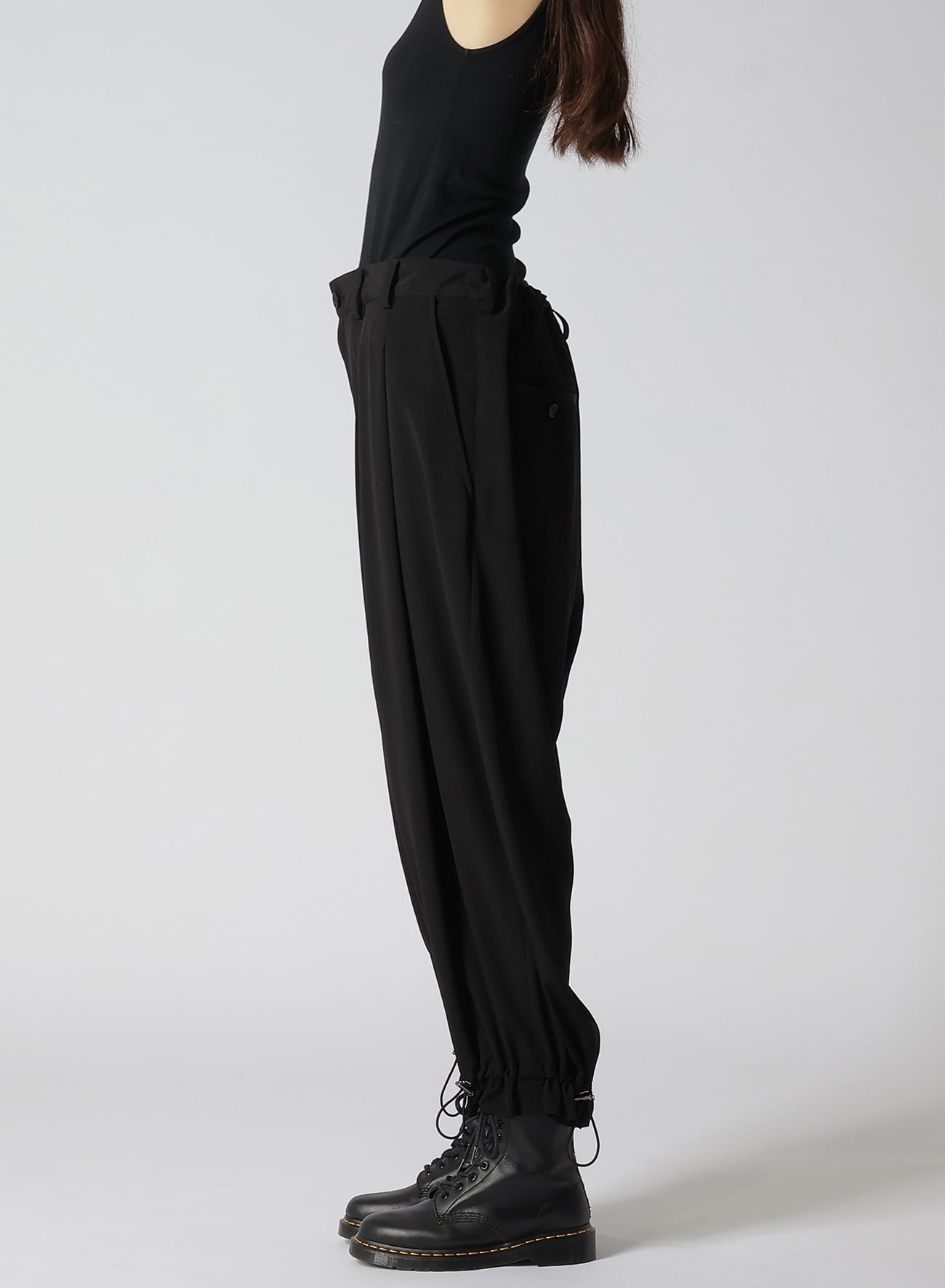 TRIACETATE/POLYESTER CREPE de CHINE TWO TUCK DRAWCORD PANTS
