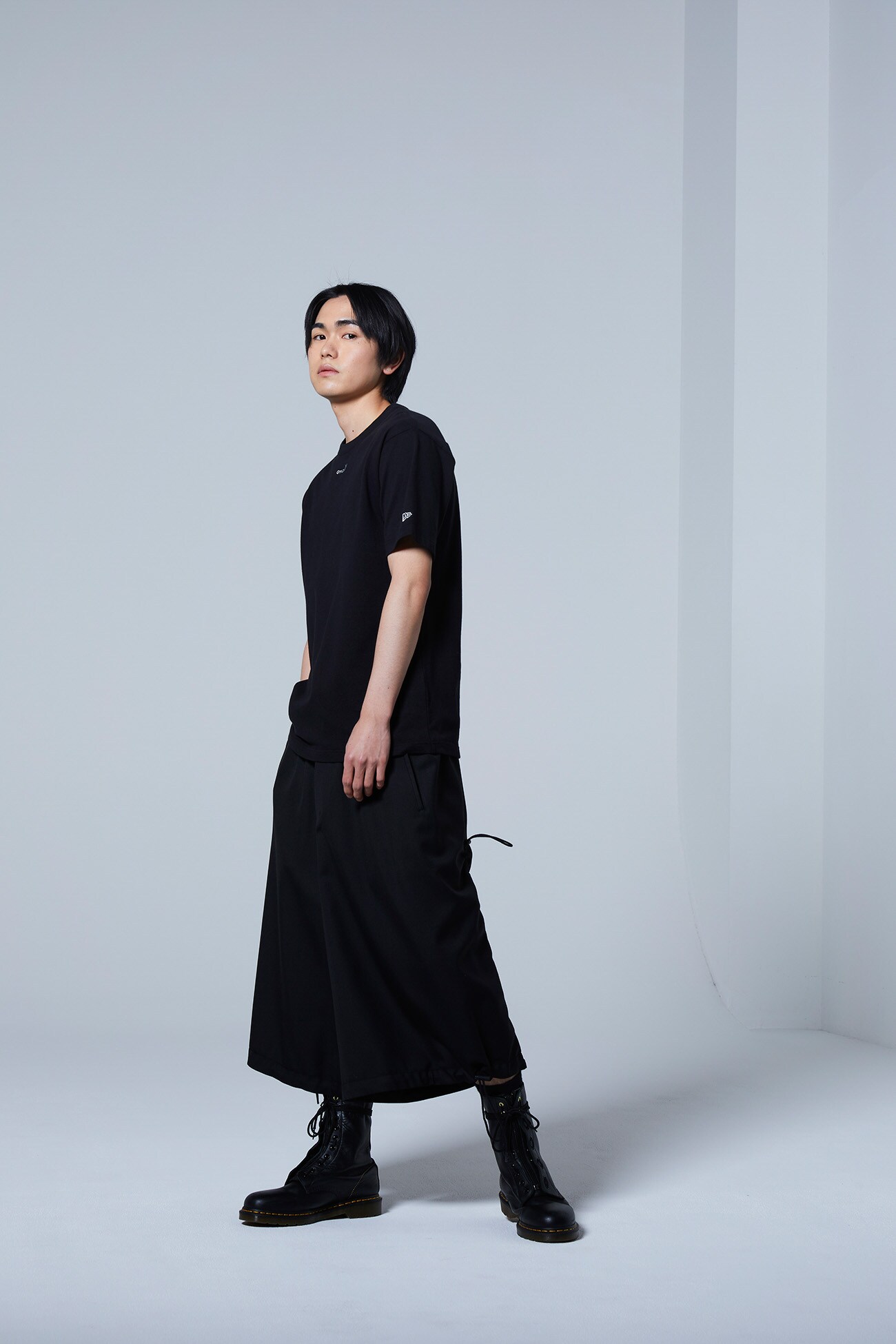 全国宅配無料 Yohji Yamamoto 21ssコレクションrinモチーフフィットtシャツ 21新発 Shzuni Com