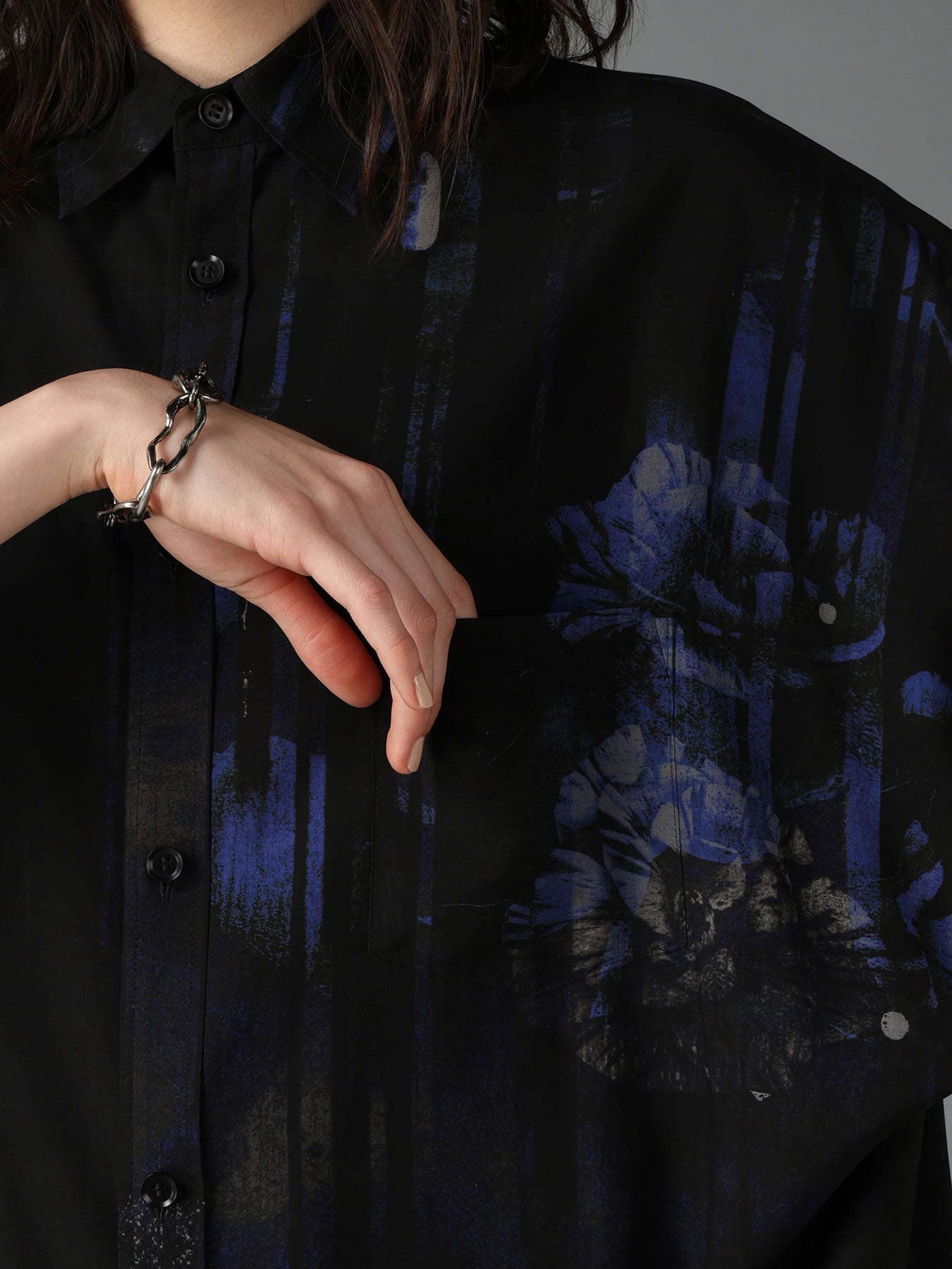 RAYON FLORAL STRIPED FRONT DOLMAN BIG SHIRT