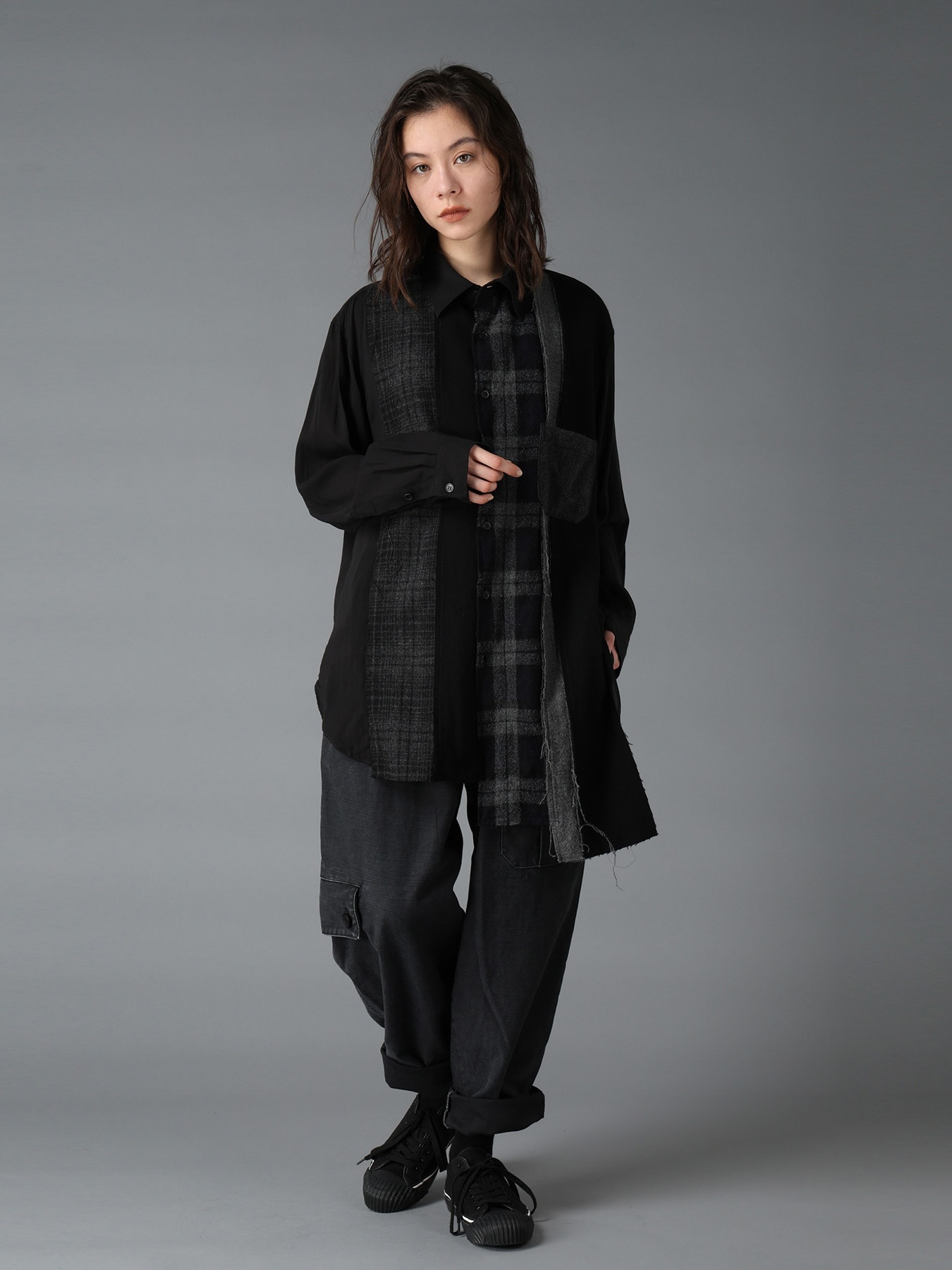 SWITCHING MATERIAL FRONT PANEL SHIRT