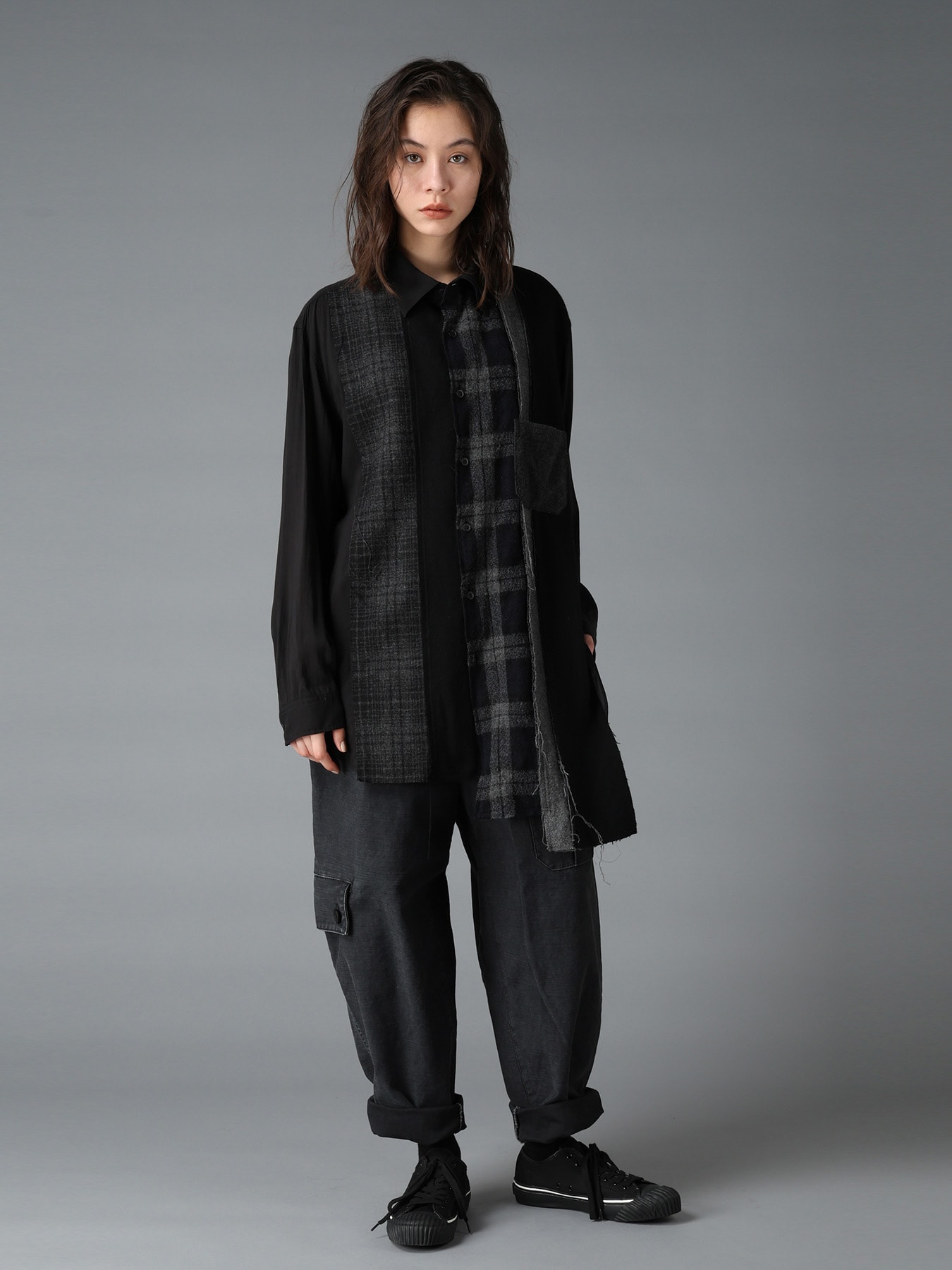 SWITCHING MATERIAL FRONT PANEL SHIRT