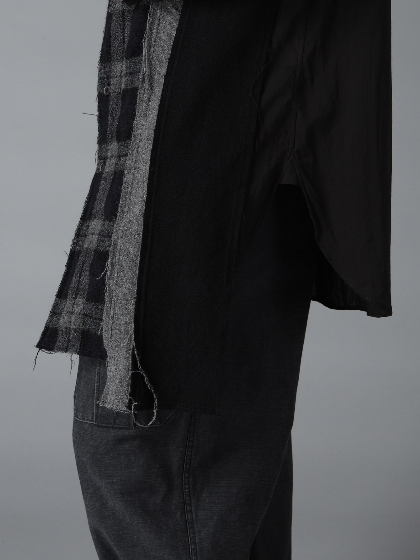 SWITCHING MATERIAL FRONT PANEL SHIRT