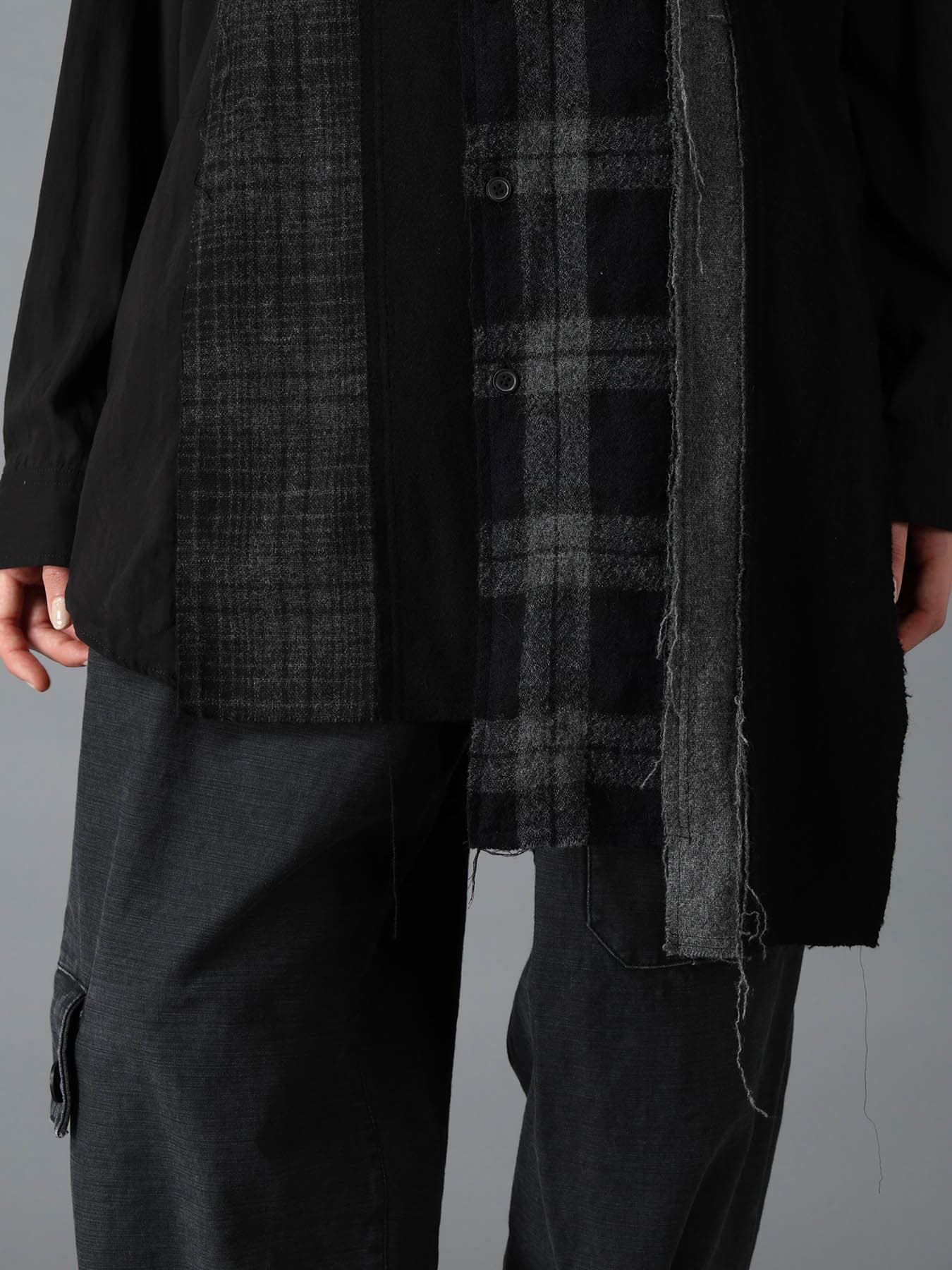 SWITCHING MATERIAL FRONT PANEL SHIRT