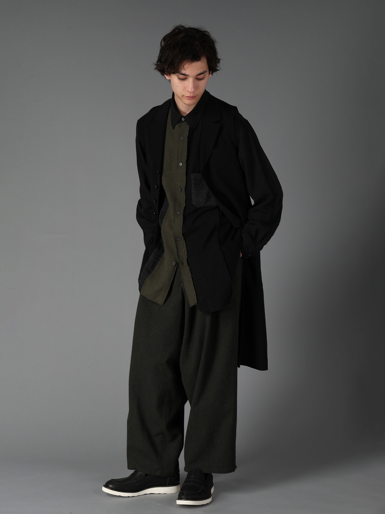 SWITCHING MATERIAL PATCHWORK SHIRT