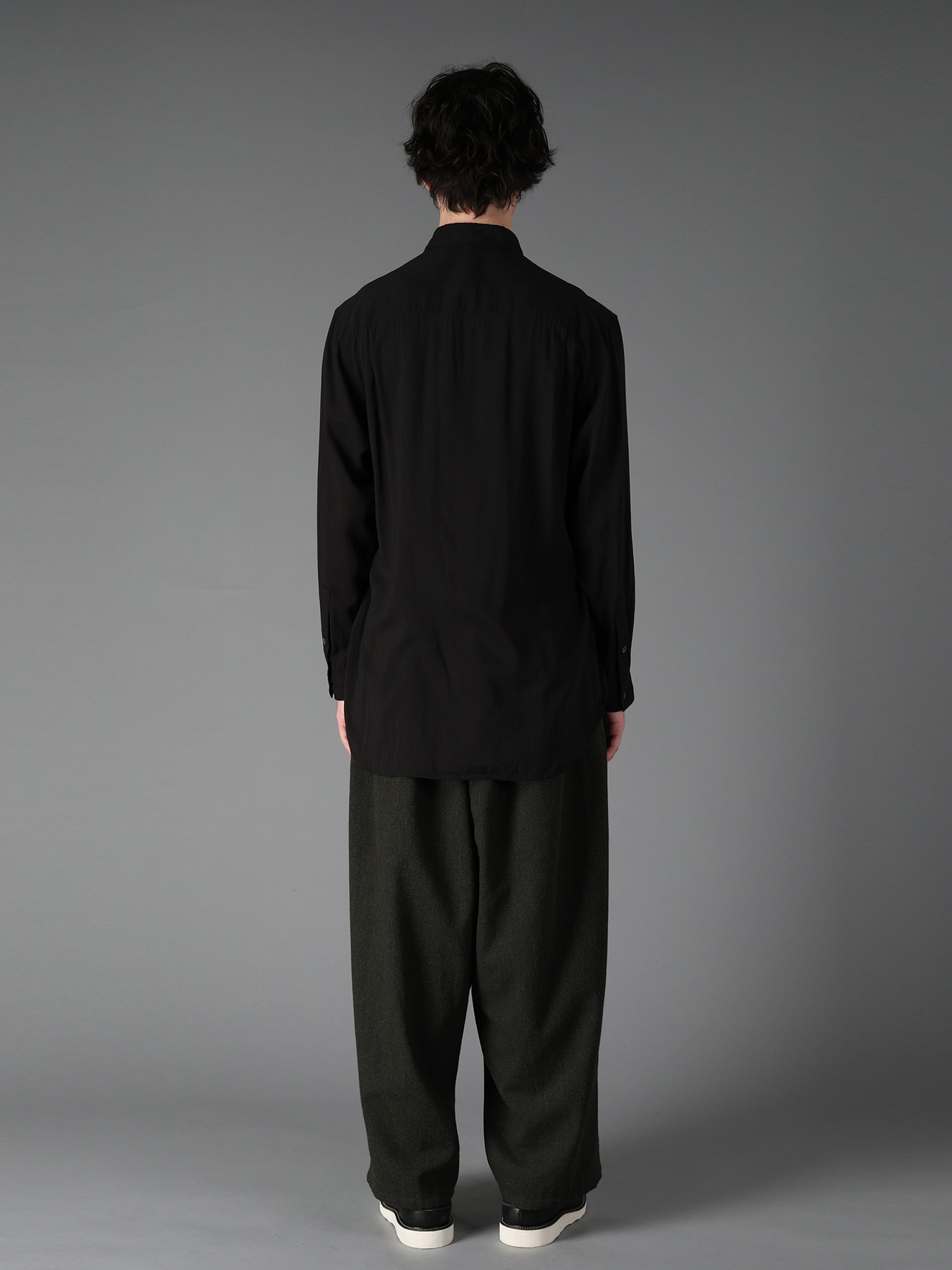 SWITCHING MATERIAL PATCHWORK SHIRT