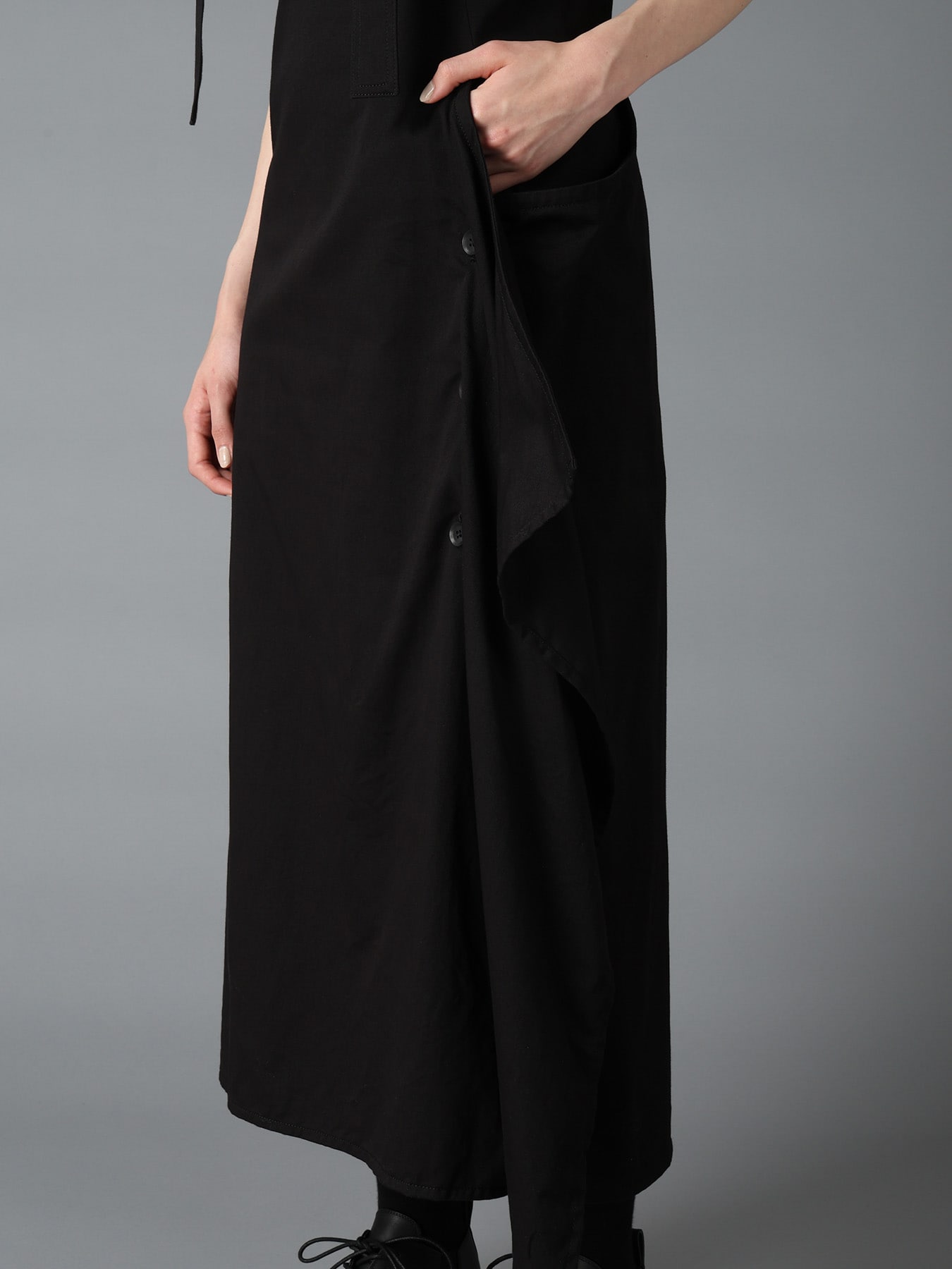 COTTON TWILL SUSPENDER DRAPED DRESS