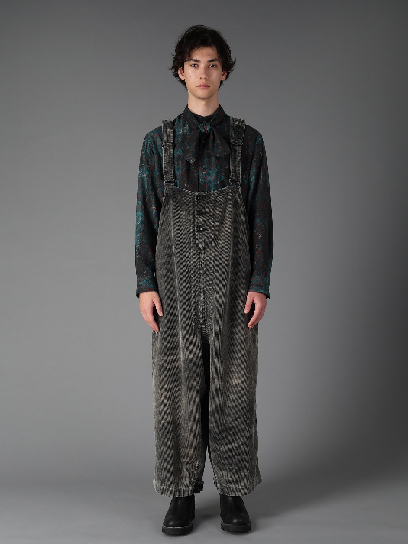 SULFUR-DYED CORDUROY CHEMICAL-BLEACH OVERALL