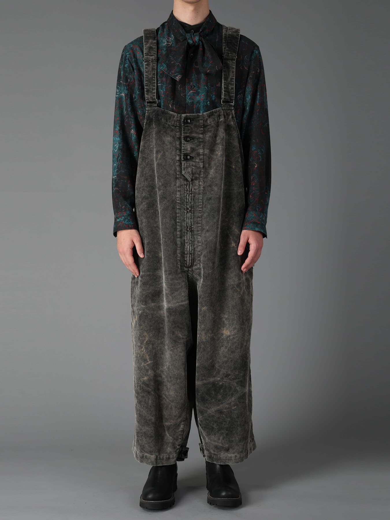 SULFUR-DYED CORDUROY CHEMICAL-BLEACH OVERALL