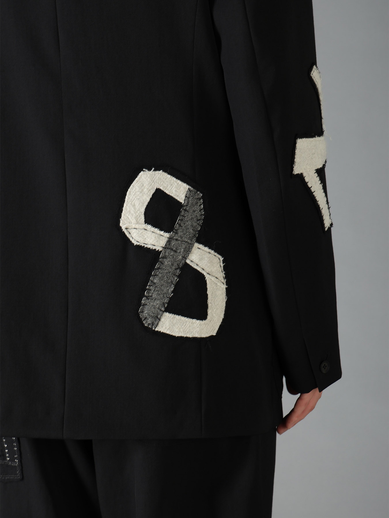WOOL GABARDINE APPLIQUE OUT POCKET JACKET