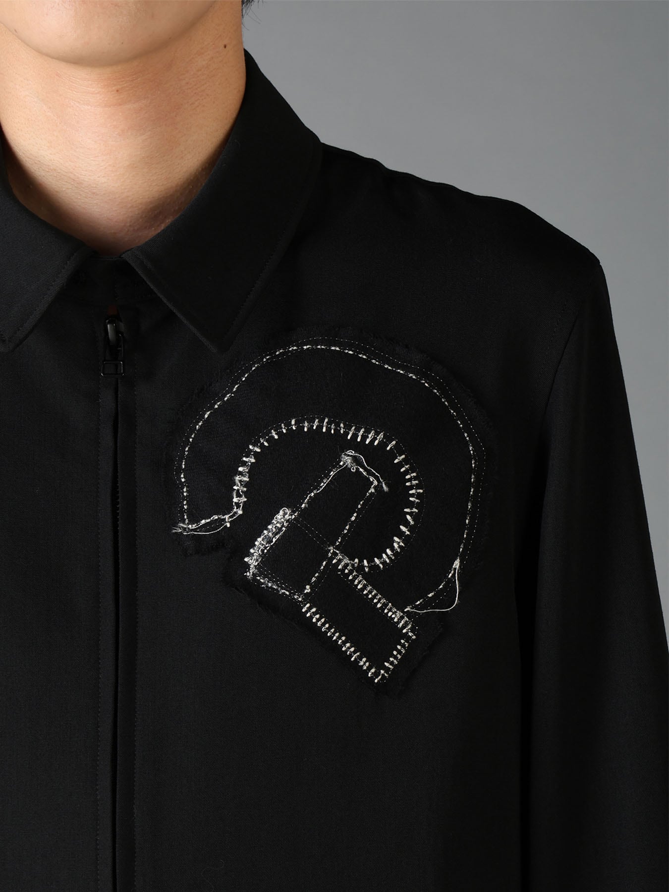 WOOL GABARDINE APPLIQUE ZIP JACKET