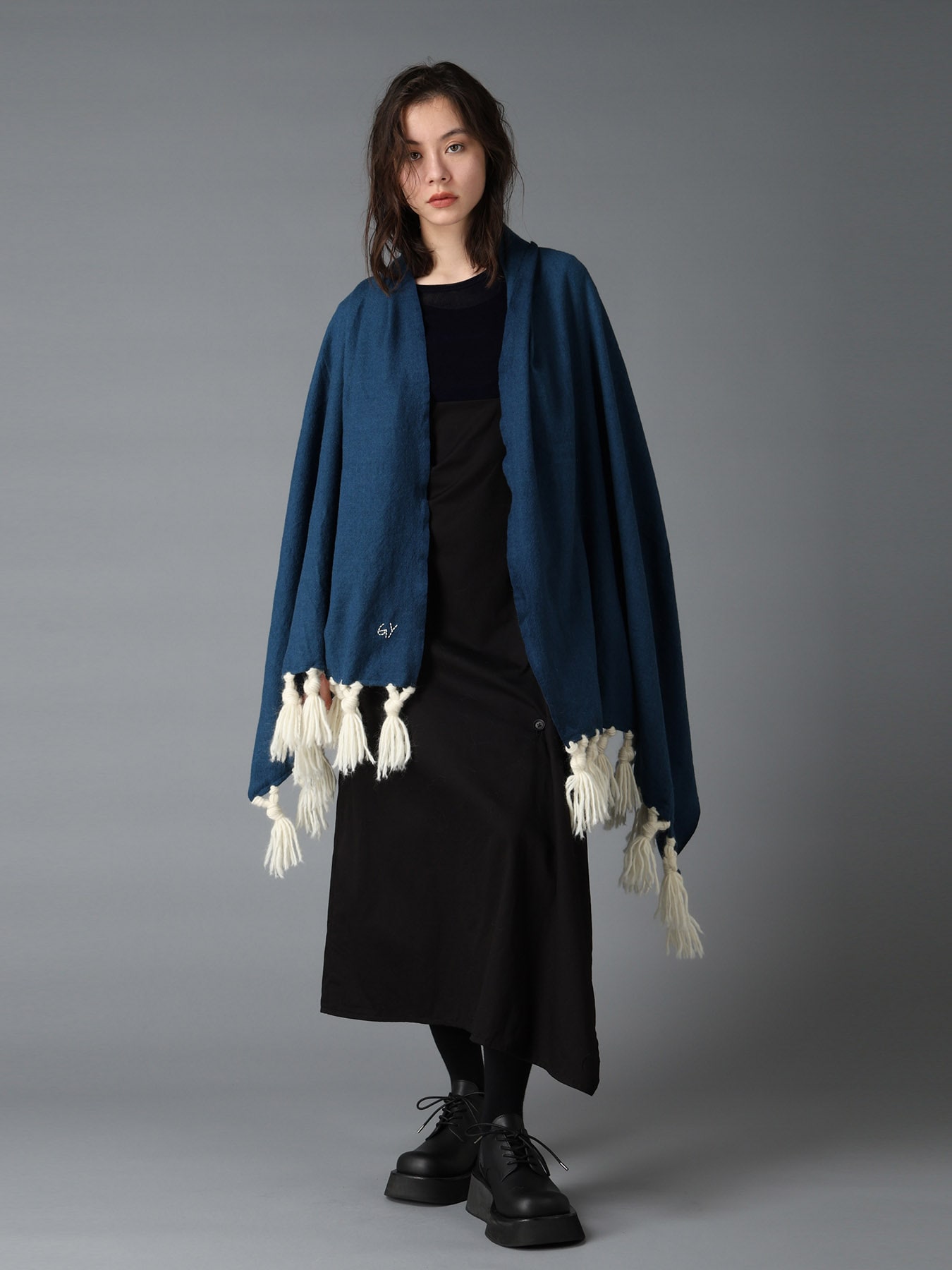 MILLING WOOL FRINGED STOLE