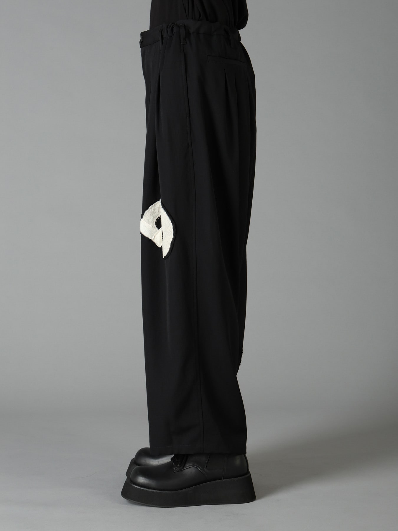 WOOL GABARDINE APPLIQUE 12 TUCK PANTS