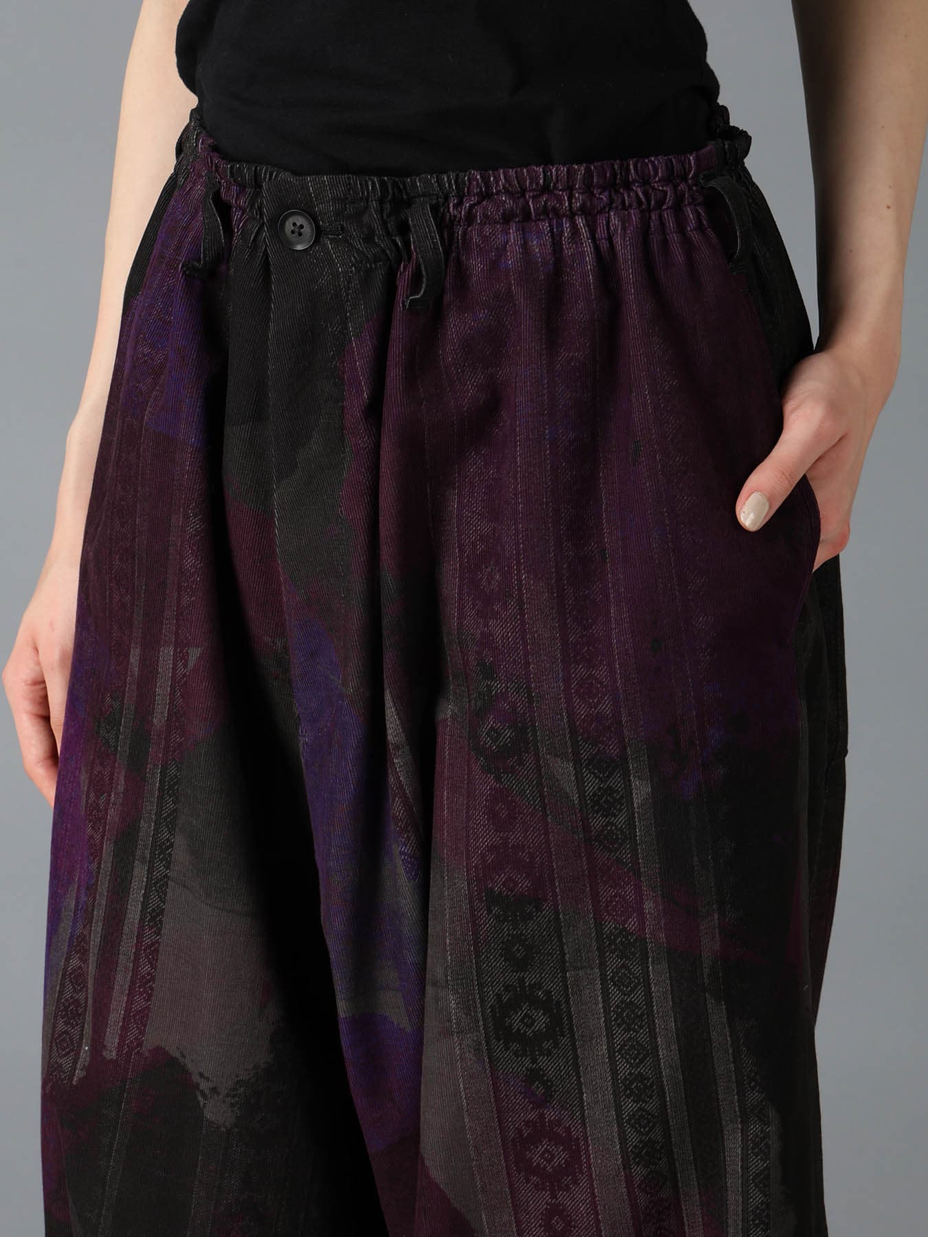 NARROW RIB CORDUROY SAROUEL PANTS
