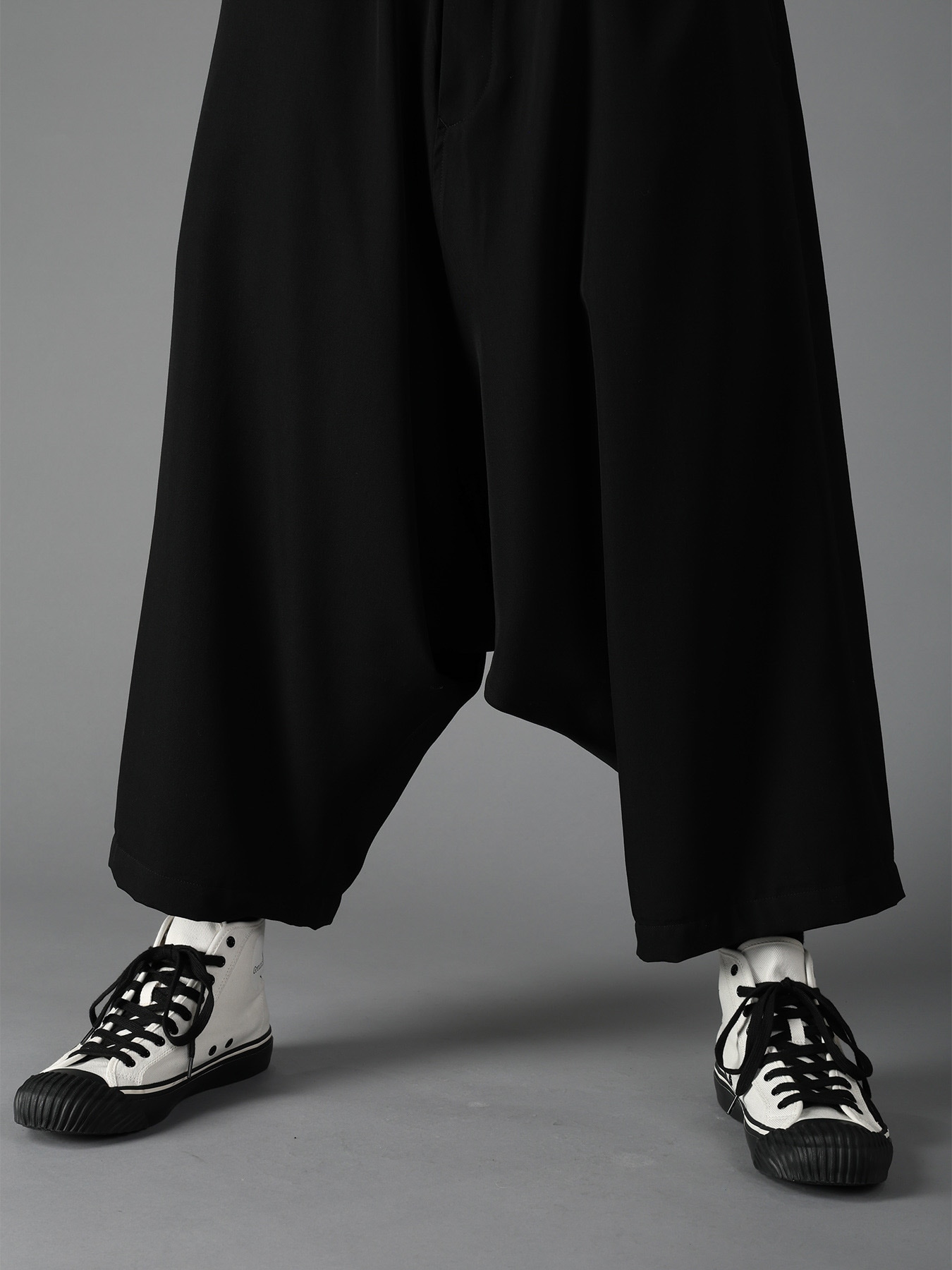 WOOL GABARDINE SAROUEL PANTS